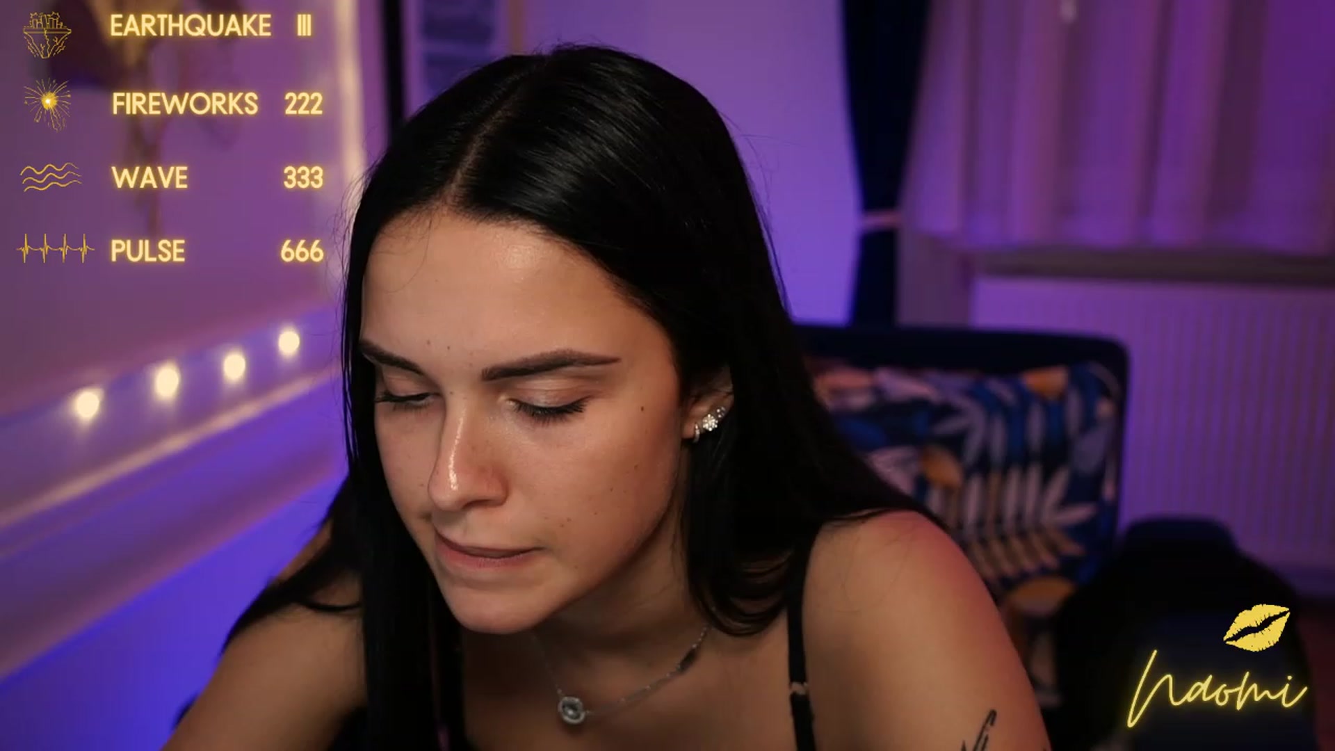 Gallery image thumbnail from cinnabellee's myfreecams stream on, 05/12/2023, 19:33 image 15 of 20