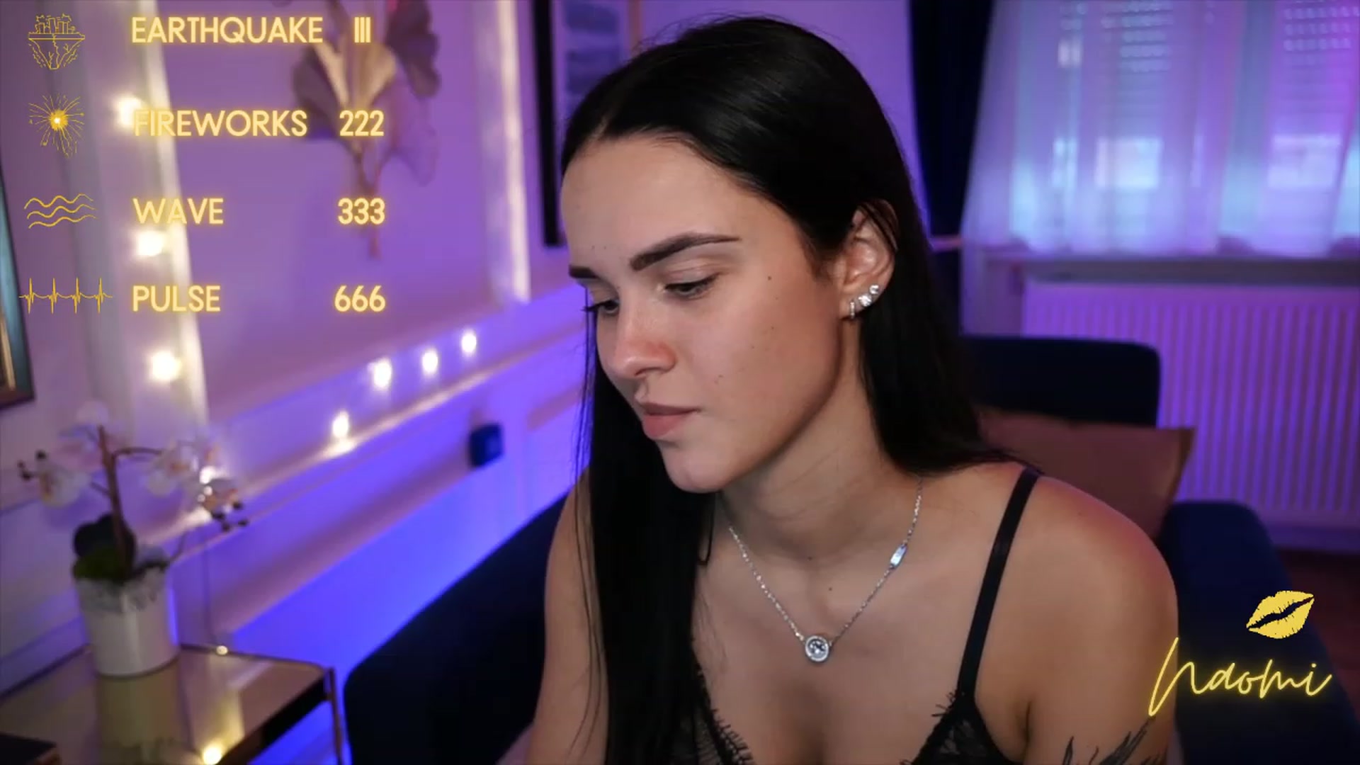 Gallery image thumbnail from cinnabellee's myfreecams stream on, 05/18/2023, 17:23 image 13 of 20