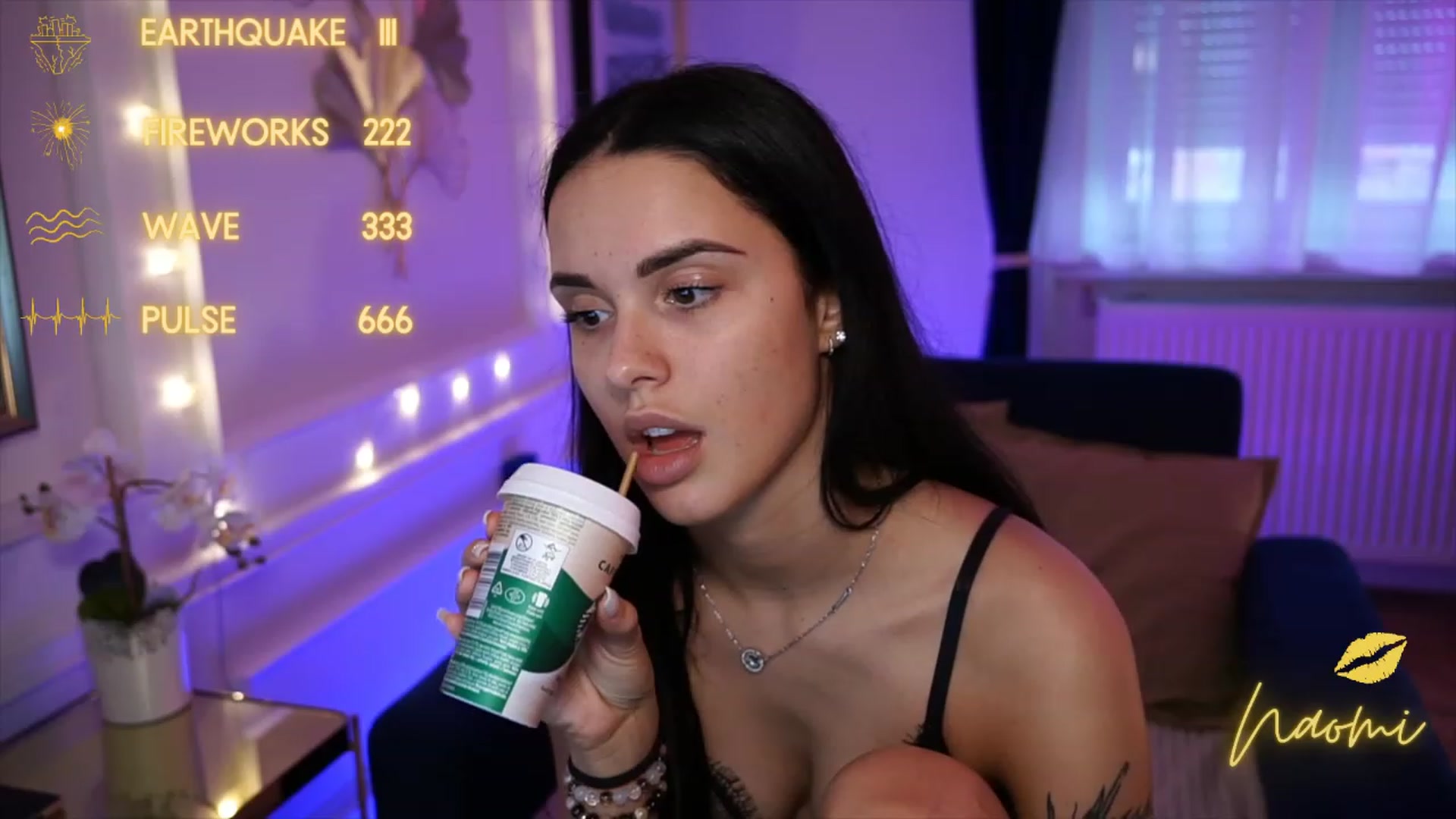 Gallery image thumbnail from cinnabellee's myfreecams stream on, 05/18/2023, 17:23 image 3 of 20
