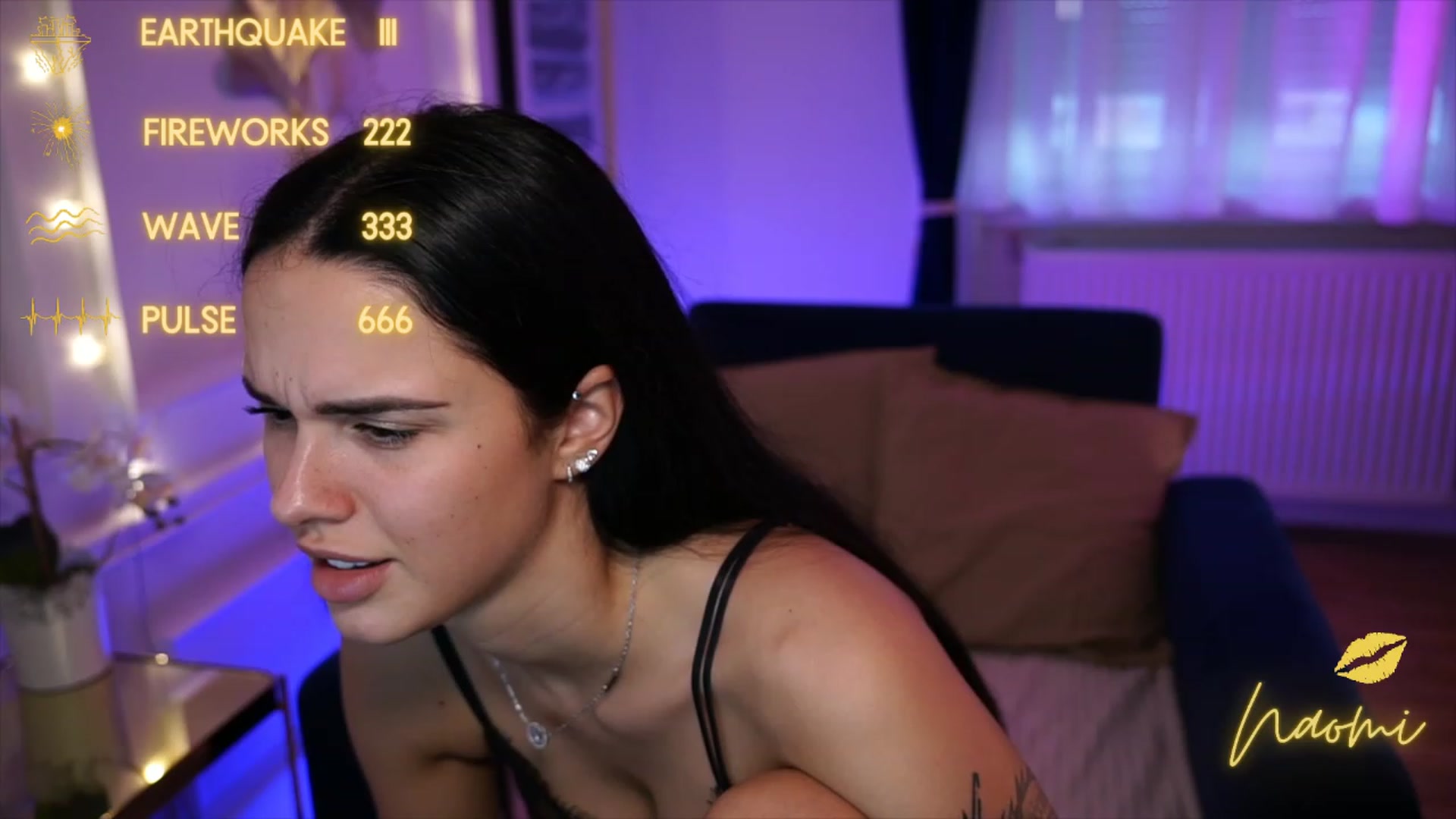 Gallery image thumbnail from cinnabellee's myfreecams stream on, 05/18/2023, 17:23 image 19 of 20