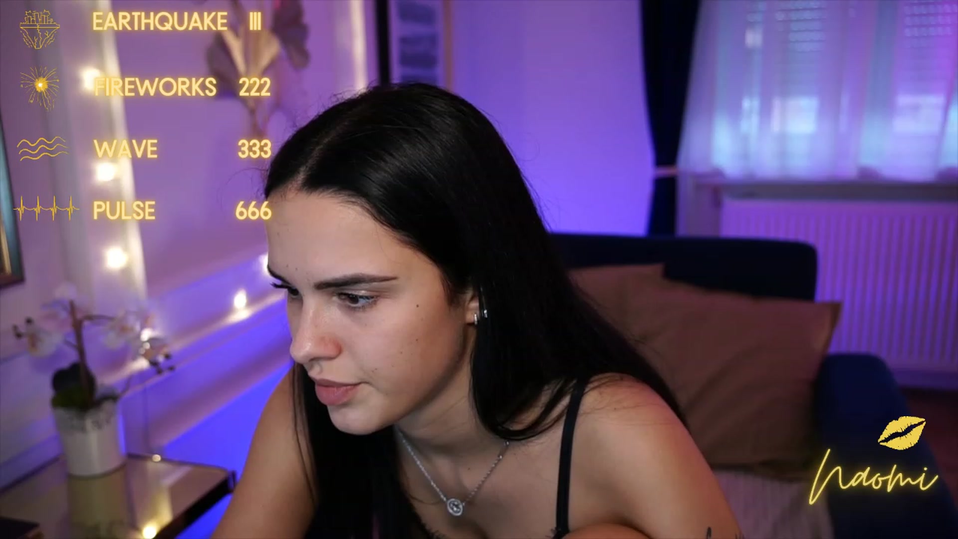 Gallery image thumbnail from cinnabellee's myfreecams stream on, 05/18/2023, 17:23 image 14 of 20