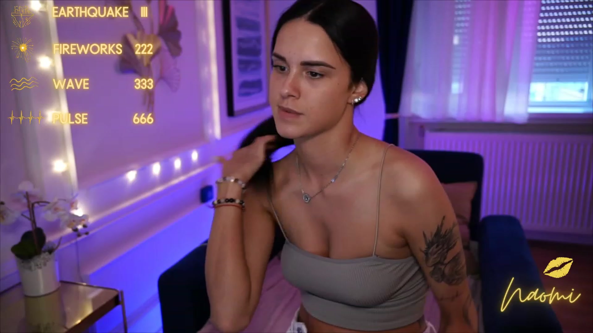 Gallery image thumbnail from cinnabellee's myfreecams stream on, 05/19/2023, 18:42 image 10 of 20