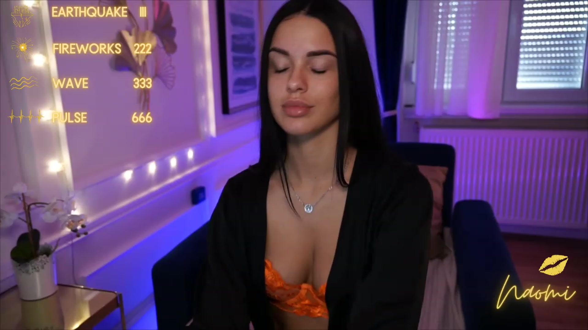 Gallery image thumbnail from cinnabellee's myfreecams stream on, 05/29/2023, 17:13 image 6 of 20