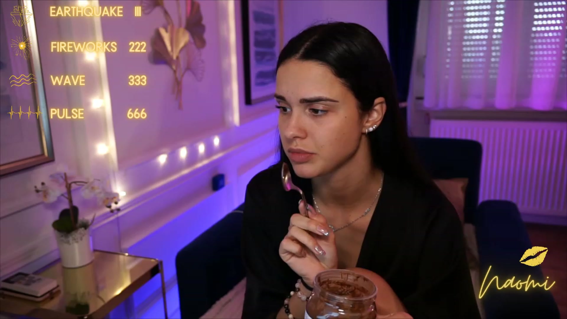 Gallery image thumbnail from cinnabellee's myfreecams stream on, 06/01/2023, 16:38 image 12 of 20