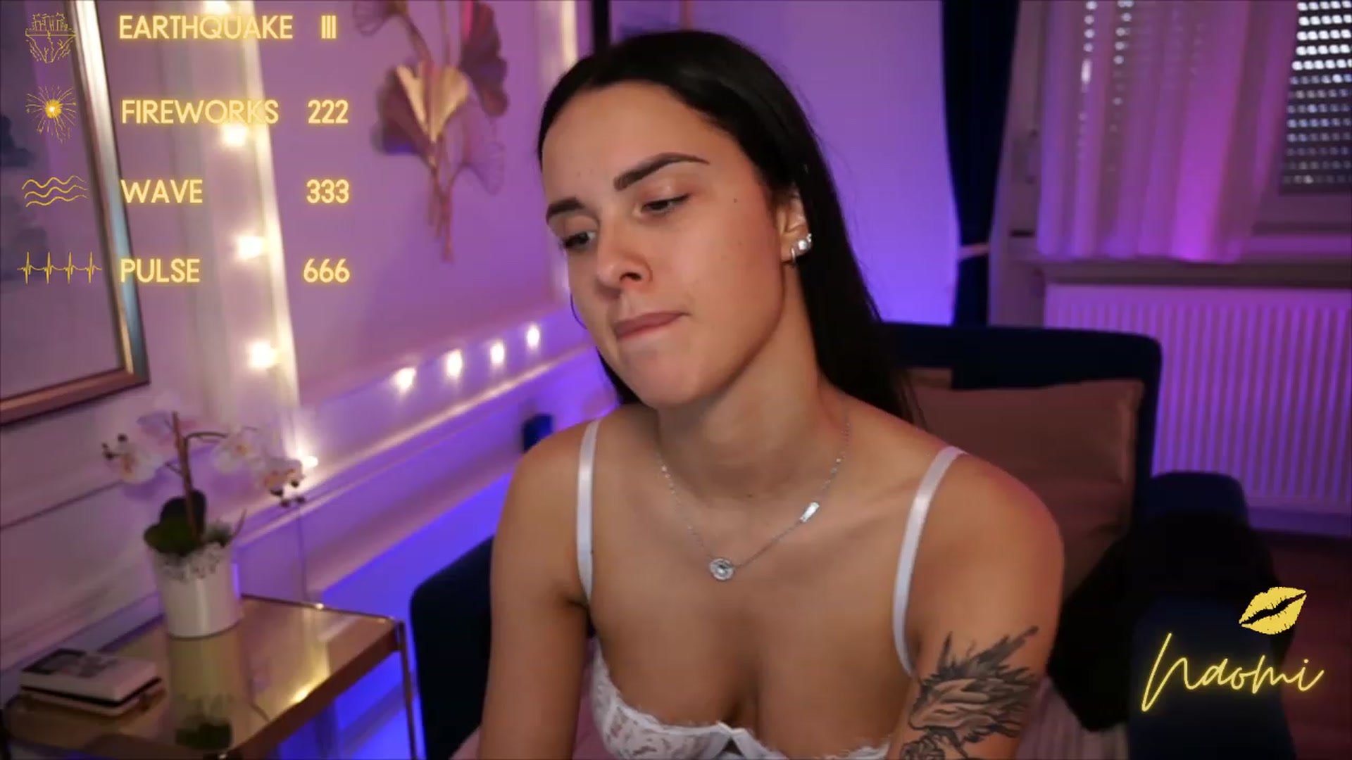 Gallery image thumbnail from cinnabellee's myfreecams stream on, 06/01/2023, 18:55 image 5 of 20