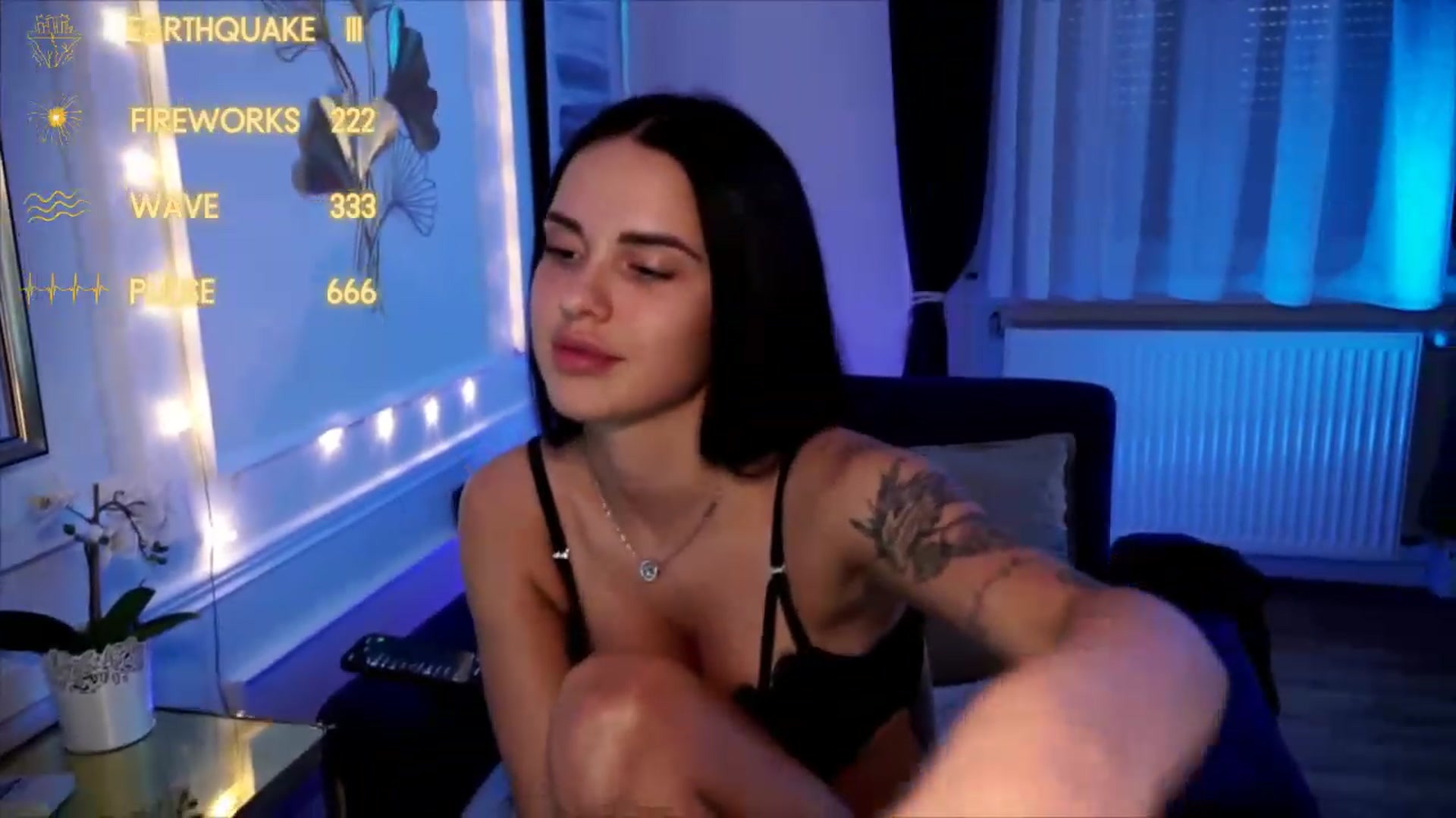 Gallery image thumbnail from cinnabellee's myfreecams stream on, 06/11/2023, 20:43 image 5 of 20