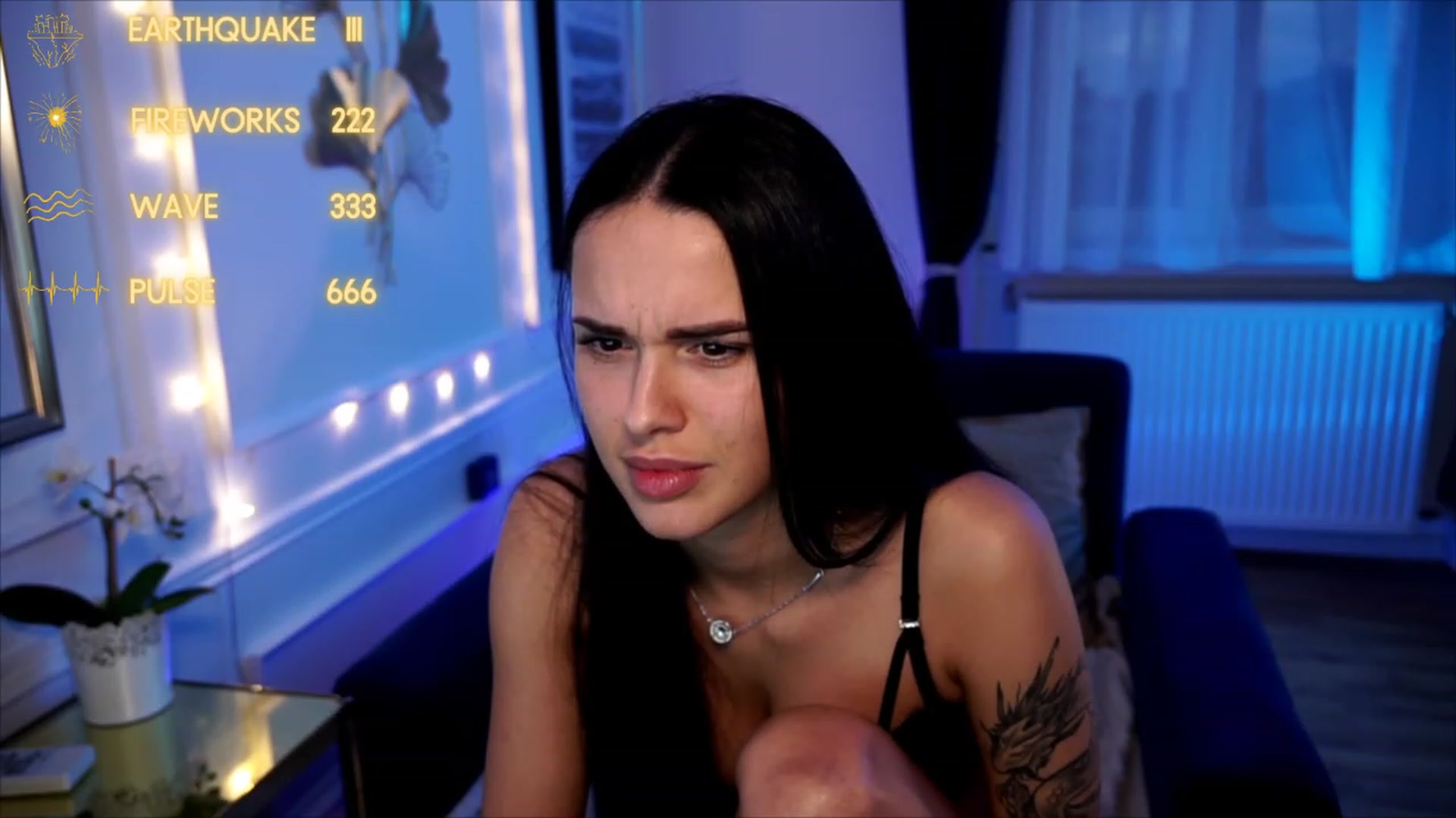 Gallery image thumbnail from cinnabellee's myfreecams stream on, 06/11/2023, 20:43 image 8 of 20