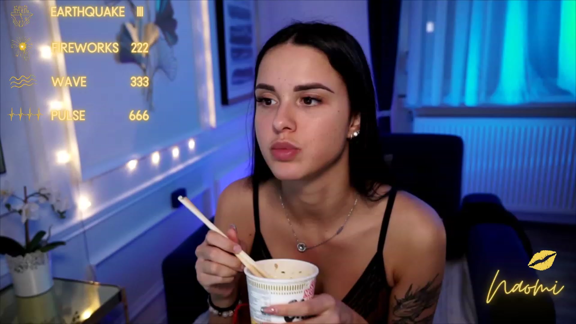 Gallery image thumbnail from cinnabellee's myfreecams stream on, 06/15/2023, 20:30 image 8 of 20