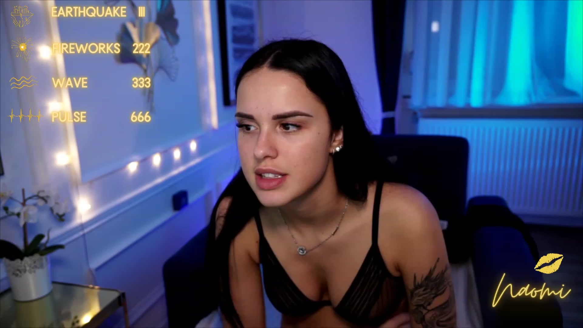 Gallery image thumbnail from cinnabellee's myfreecams stream on, 06/15/2023, 20:30 image 3 of 20