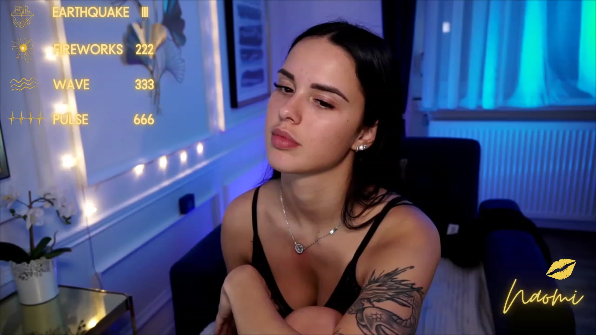 Gallery image thumbnail from cinnabellee's myfreecams stream on, 06/15/2023, 20:30 image 10 of 20