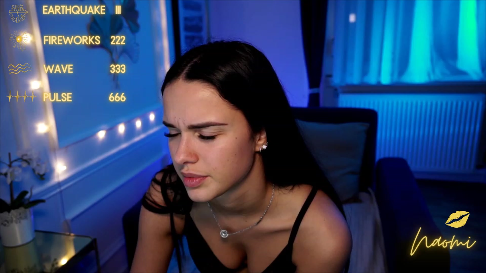 Gallery image thumbnail from cinnabellee's myfreecams stream on, 06/15/2023, 22:30 image 18 of 20