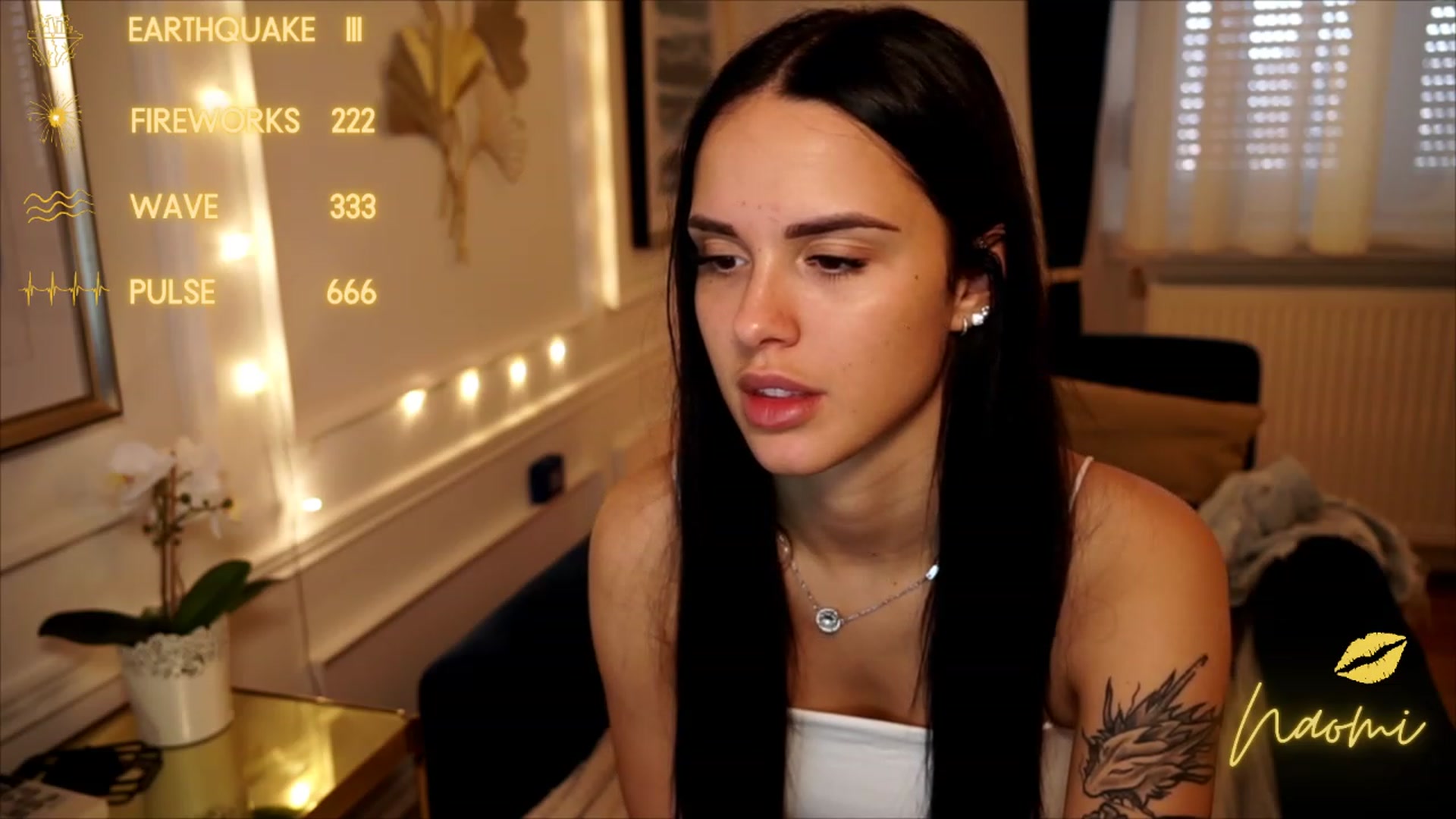 Gallery image thumbnail from cinnabellee's myfreecams stream on, 06/18/2023, 12:11 image 14 of 20