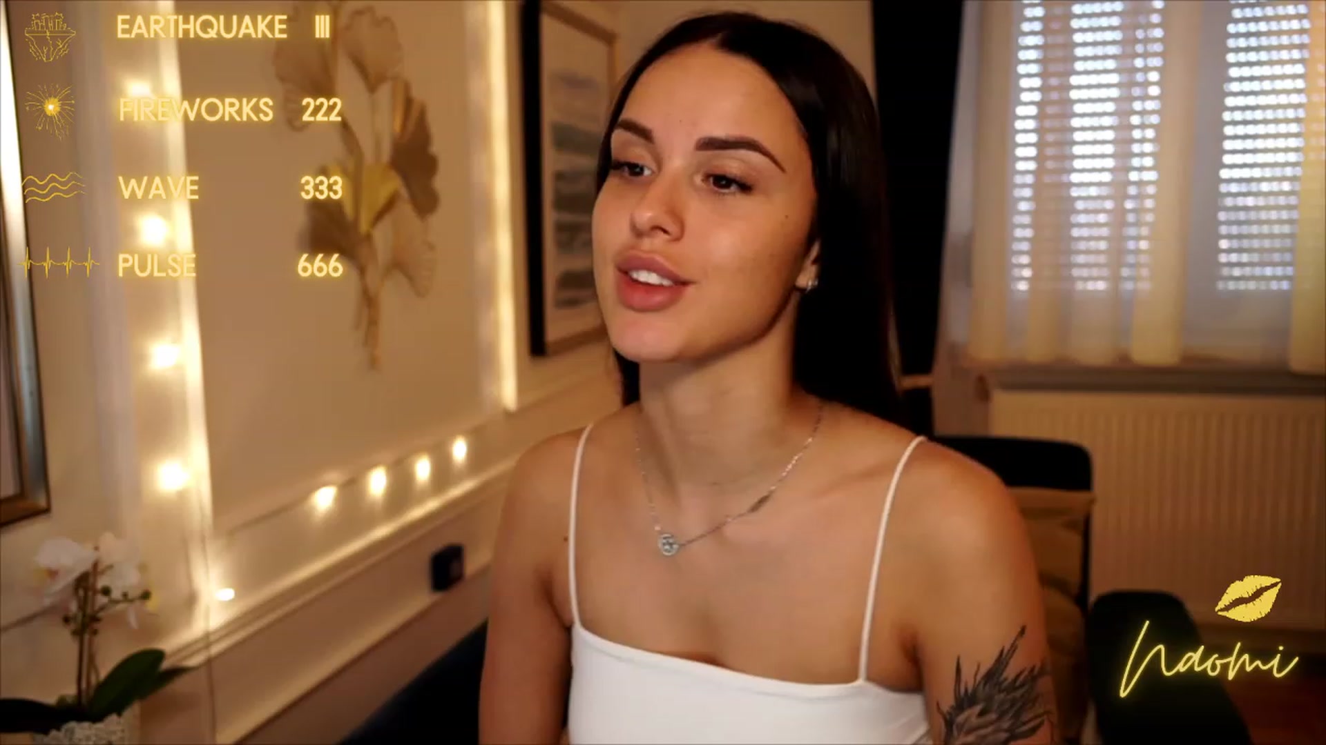 Gallery image thumbnail from cinnabellee's myfreecams stream on, 06/18/2023, 12:11 image 8 of 20
