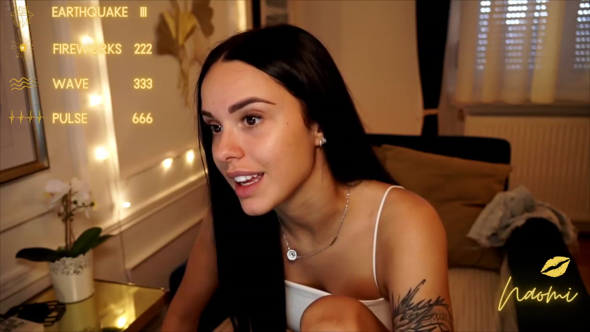 Gallery image thumbnail from cinnabellee's myfreecams stream on, 06/18/2023, 12:11 image 16 of 20