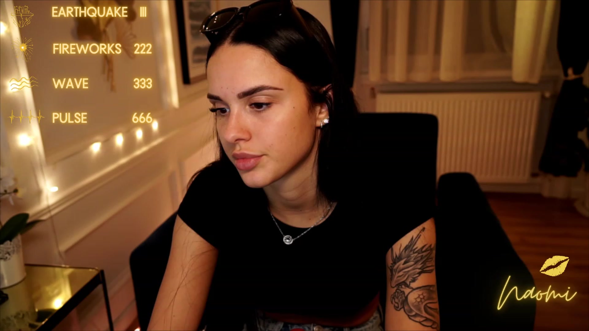 Gallery image thumbnail from cinnabellee's myfreecams stream on, 06/19/2023, 19:51 image 13 of 20