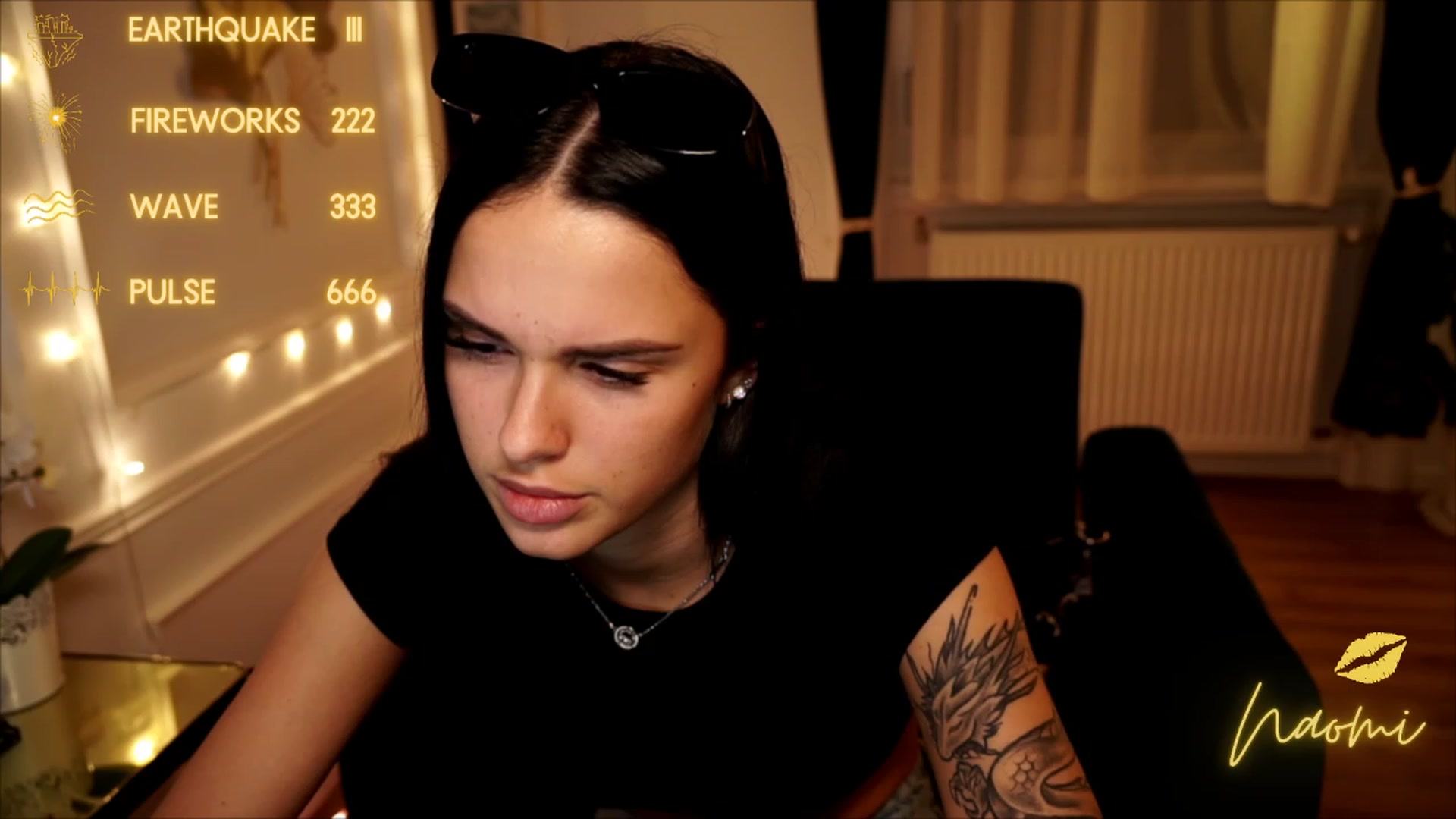Gallery image thumbnail from cinnabellee's myfreecams stream on, 06/19/2023, 19:51 image 3 of 20