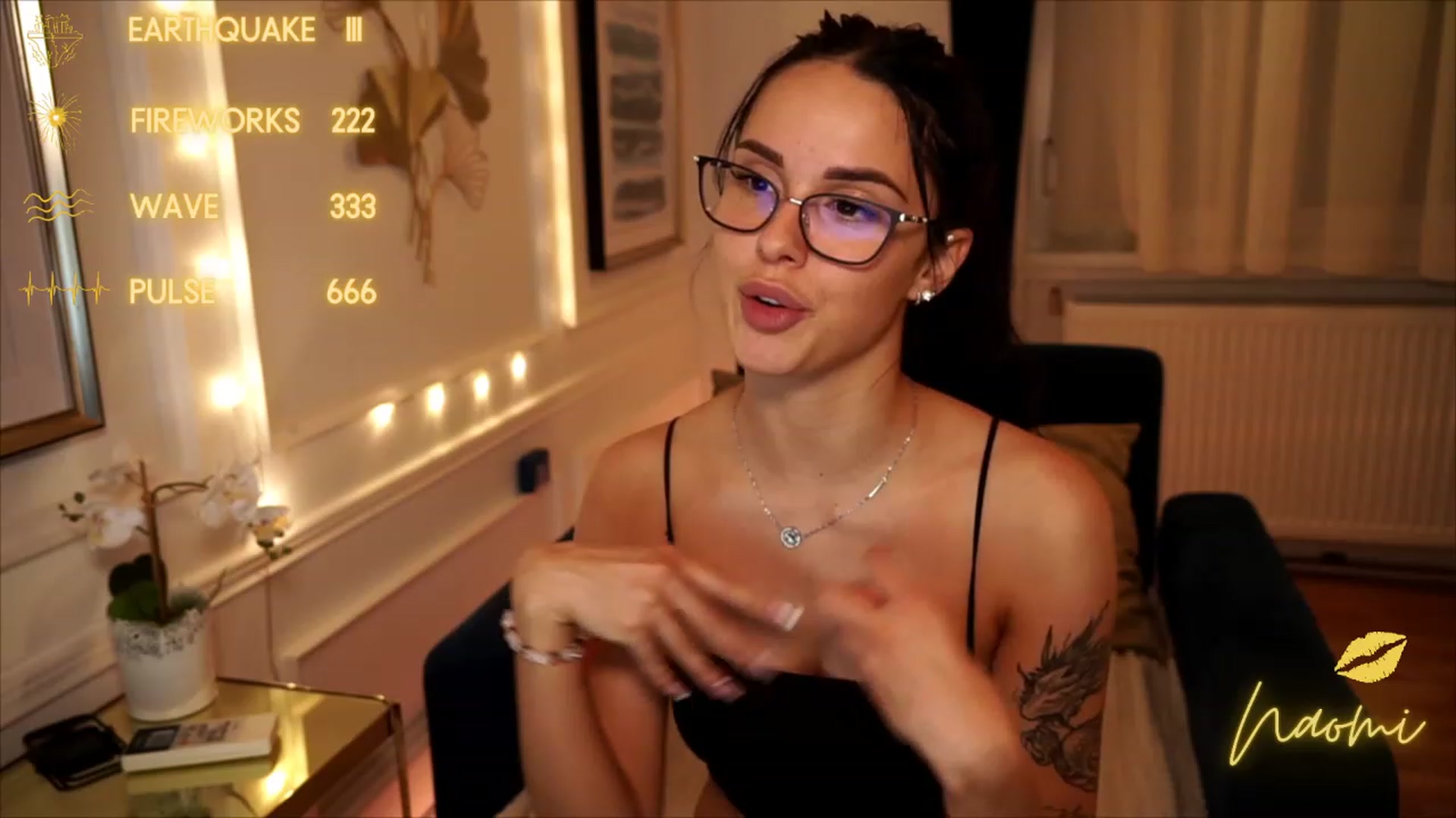 Gallery image thumbnail from cinnabellee's myfreecams stream on, 06/25/2023, 19:04 image 12 of 20