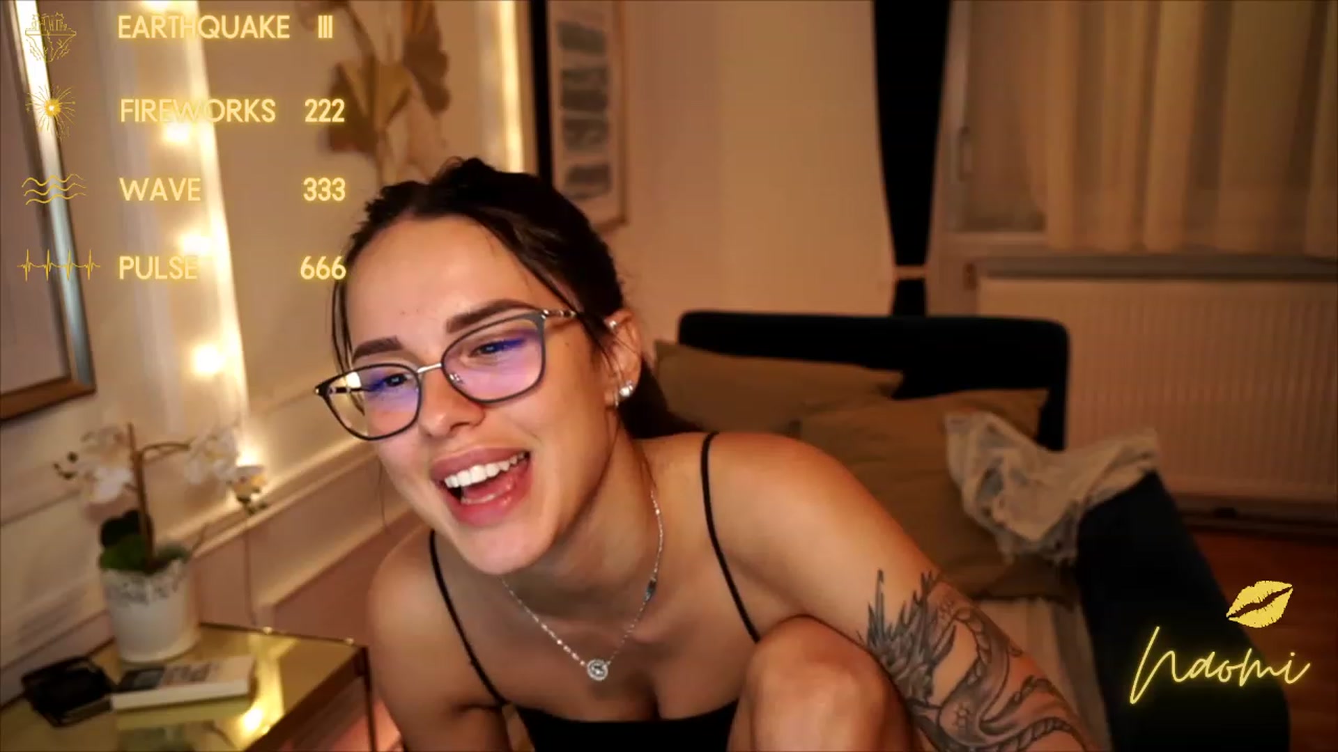 Gallery image thumbnail from cinnabellee's myfreecams stream on, 06/25/2023, 19:04 image 8 of 20