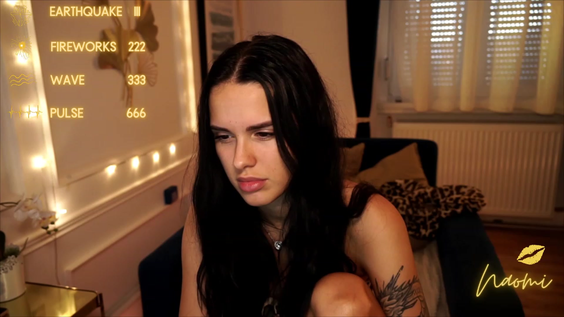 Gallery image thumbnail from cinnabellee's myfreecams stream on, 06/26/2023, 17:41 image 7 of 20