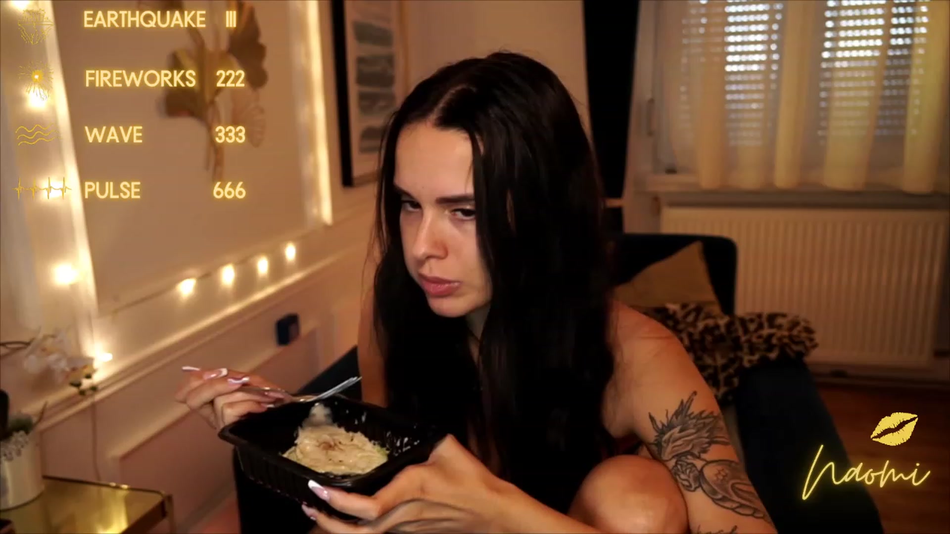 Gallery image thumbnail from cinnabellee's myfreecams stream on, 06/26/2023, 17:41 image 20 of 20