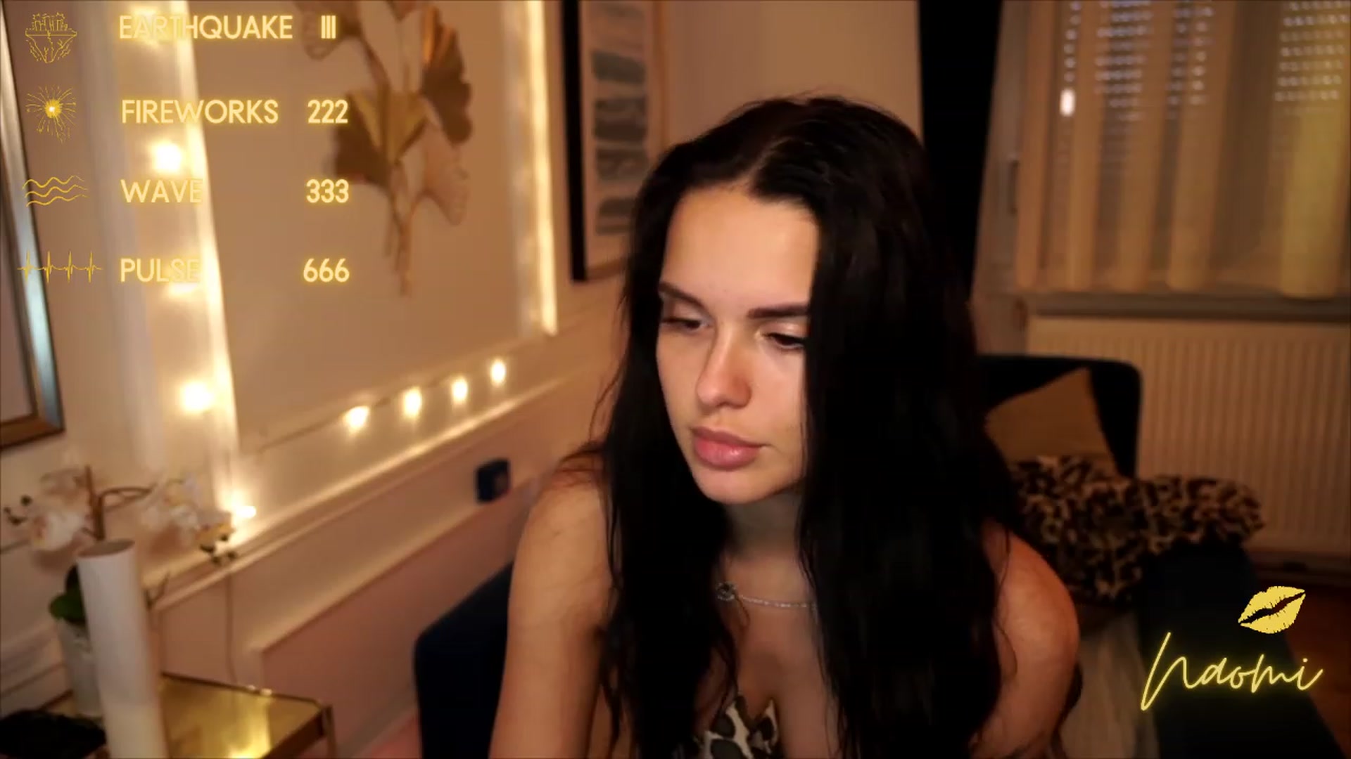 Gallery image thumbnail from cinnabellee's myfreecams stream on, 06/26/2023, 18:54 image 14 of 20