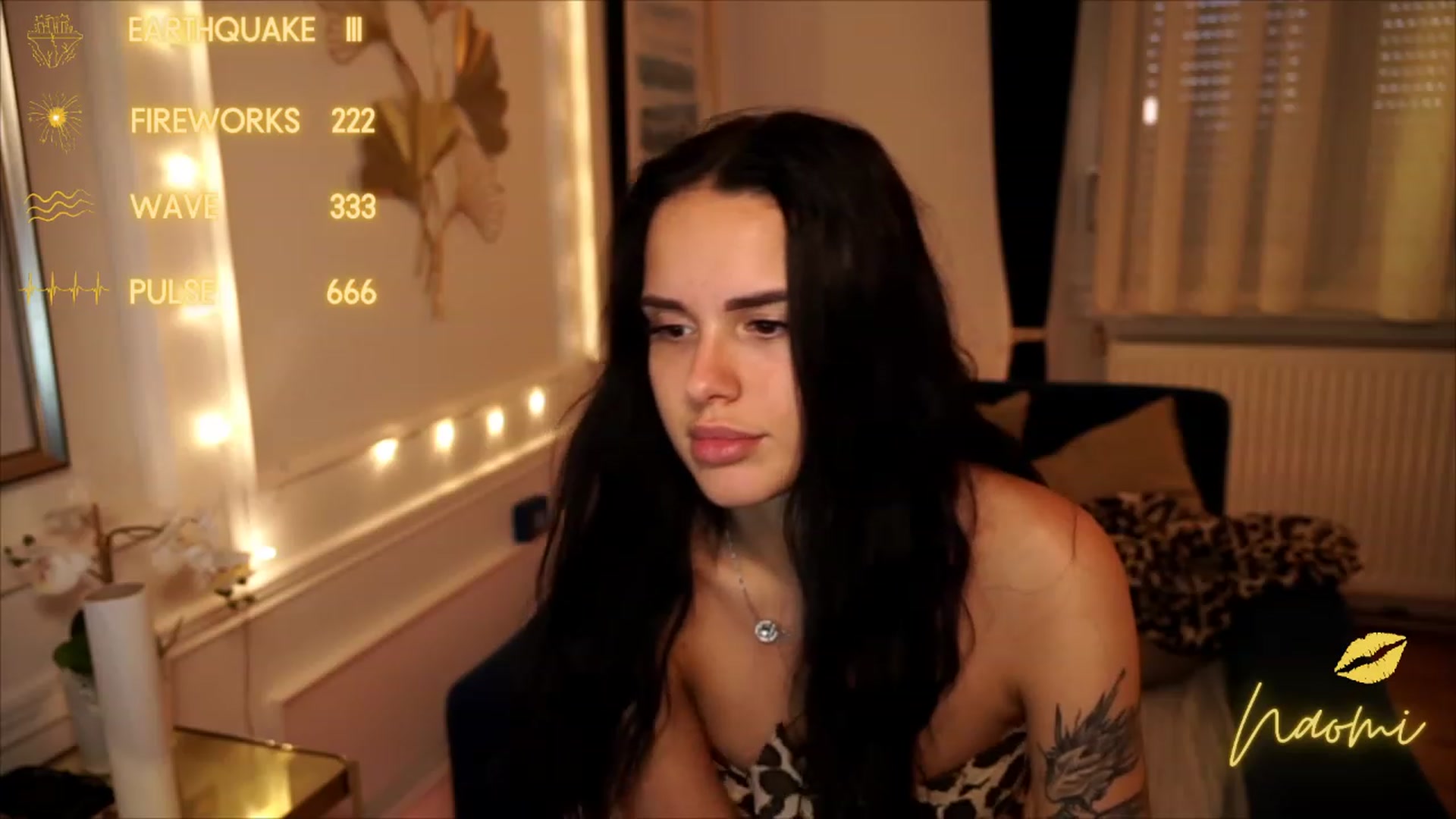 Gallery image thumbnail from cinnabellee's myfreecams stream on, 06/26/2023, 18:54 image 15 of 20