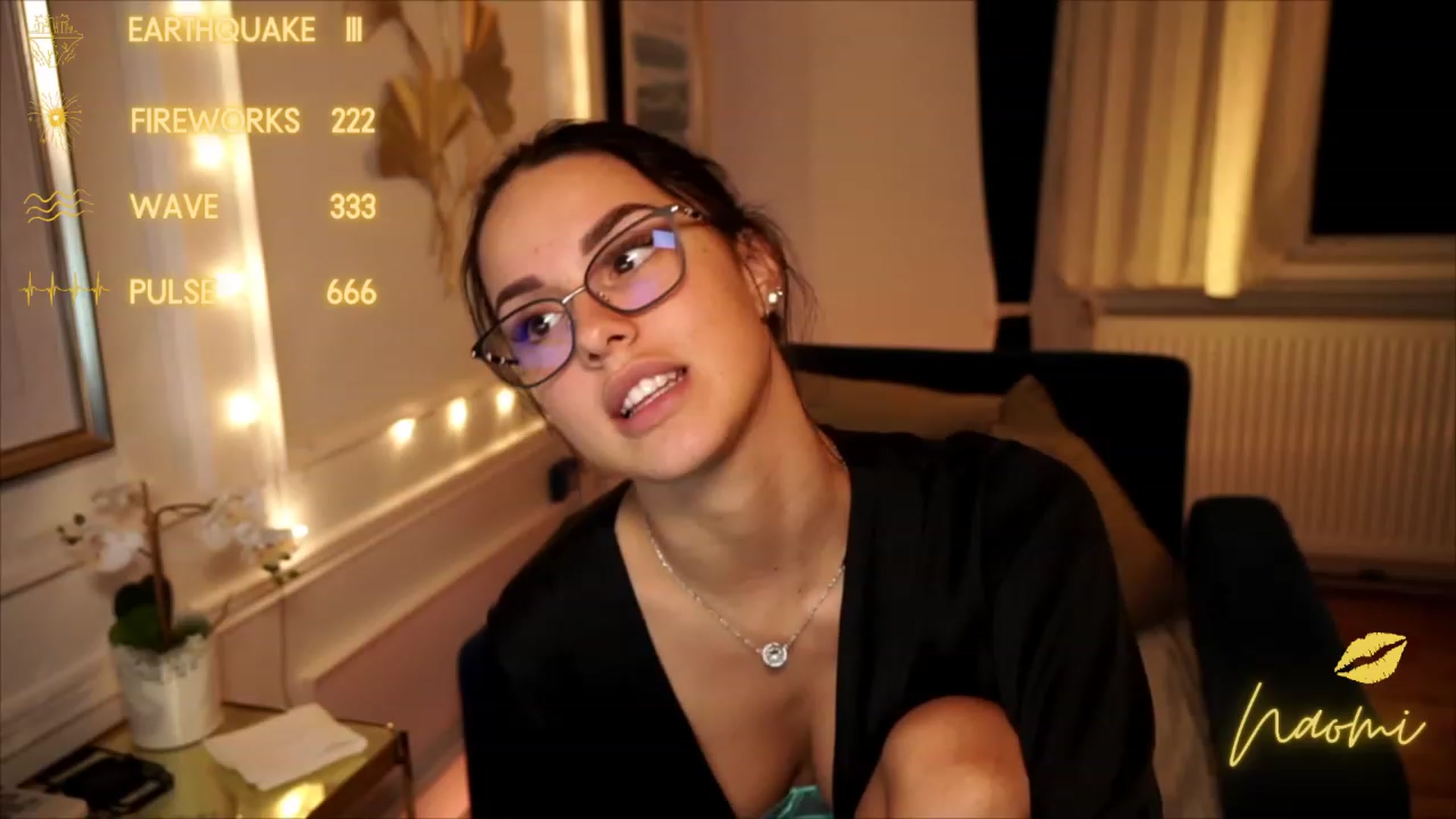 Gallery image thumbnail from cinnabellee's myfreecams stream on, 06/28/2023, 22:26 image 3 of 20