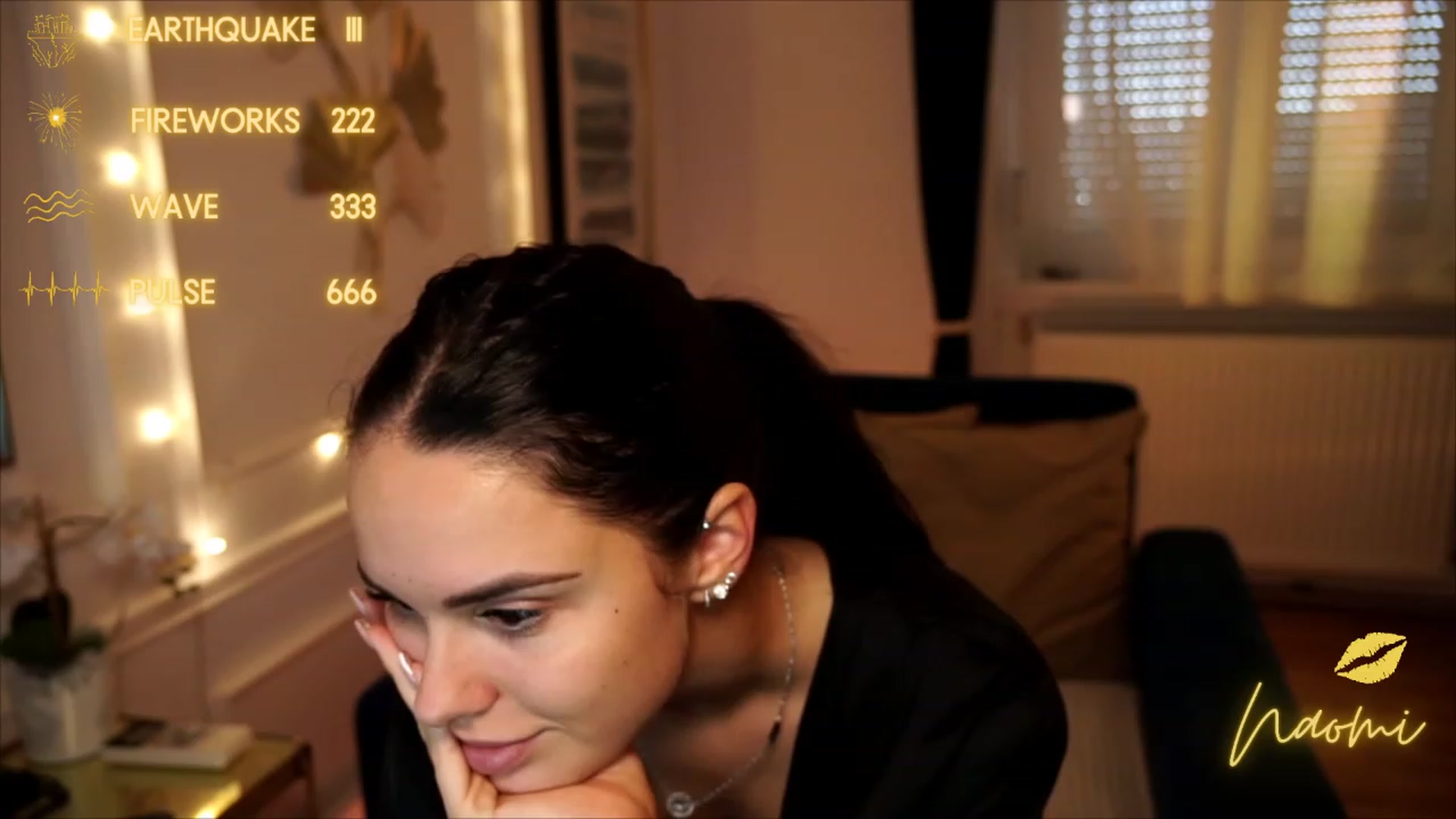 Gallery image thumbnail from cinnabellee's myfreecams stream on, 06/29/2023, 18:00 image 15 of 20