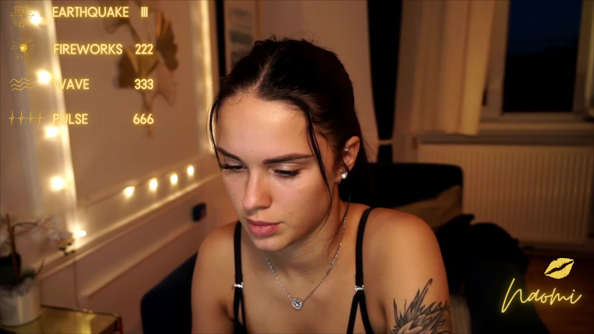 Gallery image thumbnail from cinnabellee's myfreecams stream on, 06/29/2023, 20:11 image 10 of 20