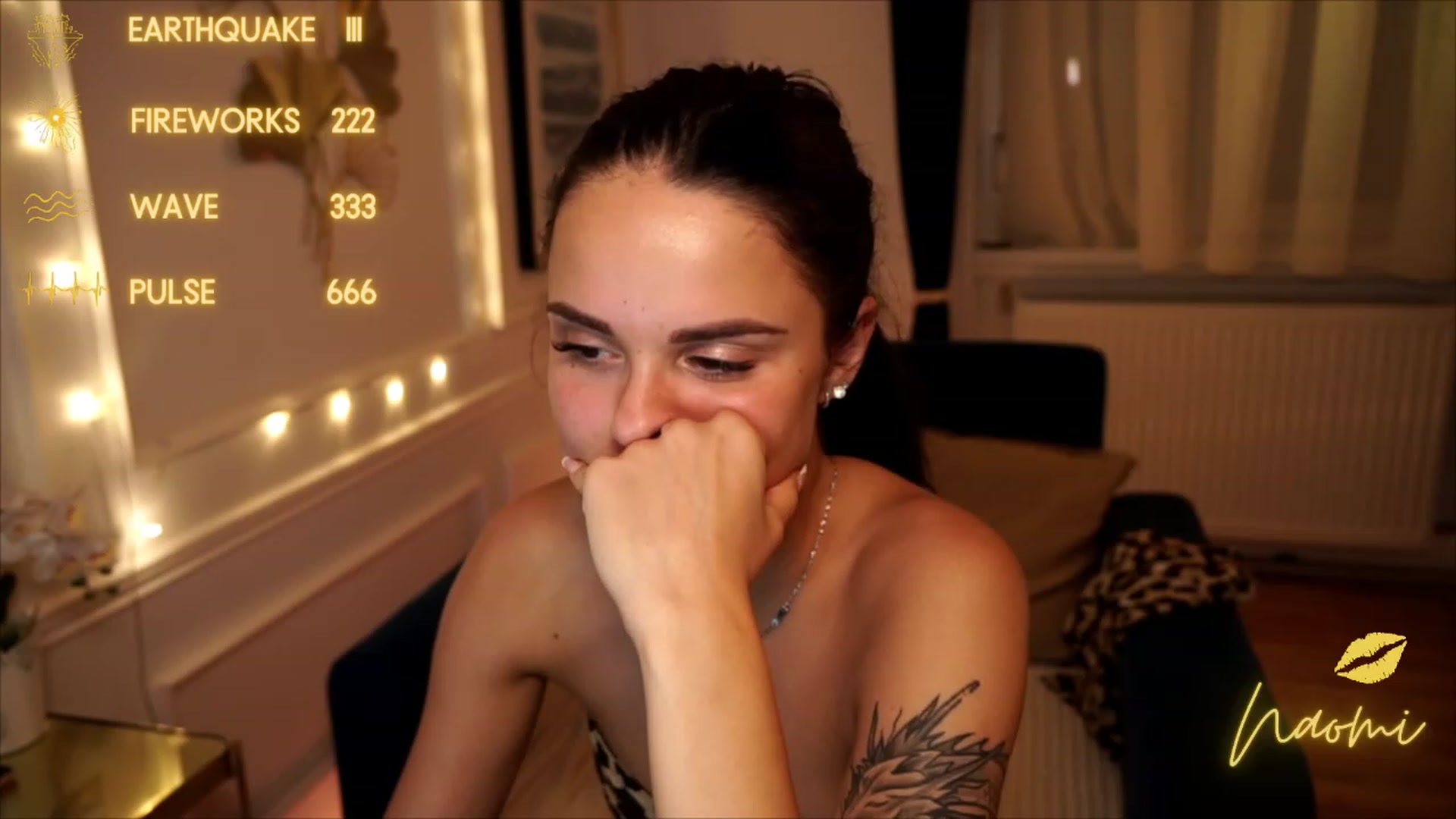 Gallery image thumbnail from cinnabellee's myfreecams stream on, 07/01/2023, 18:52 image 18 of 20