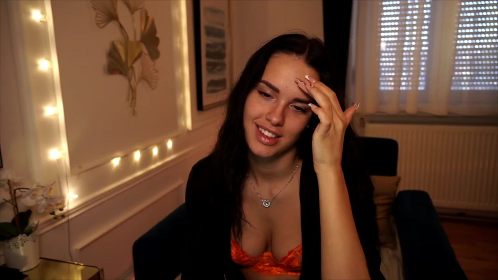 Gallery image thumbnail from cinnabellee's myfreecams stream on, 07/02/2023, 10:39 image 1 of 20