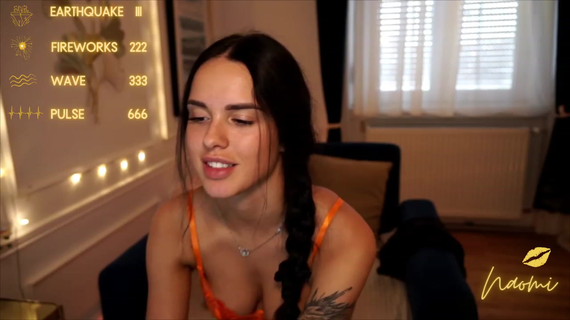 Gallery image thumbnail from cinnabellee's myfreecams stream on, 07/02/2023, 16:32 image 5 of 20