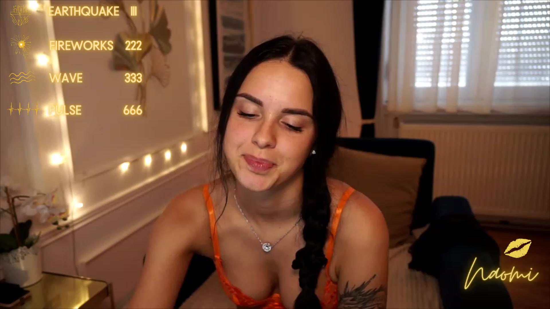 Gallery image thumbnail from cinnabellee's myfreecams stream on, 07/02/2023, 16:32 image 4 of 20