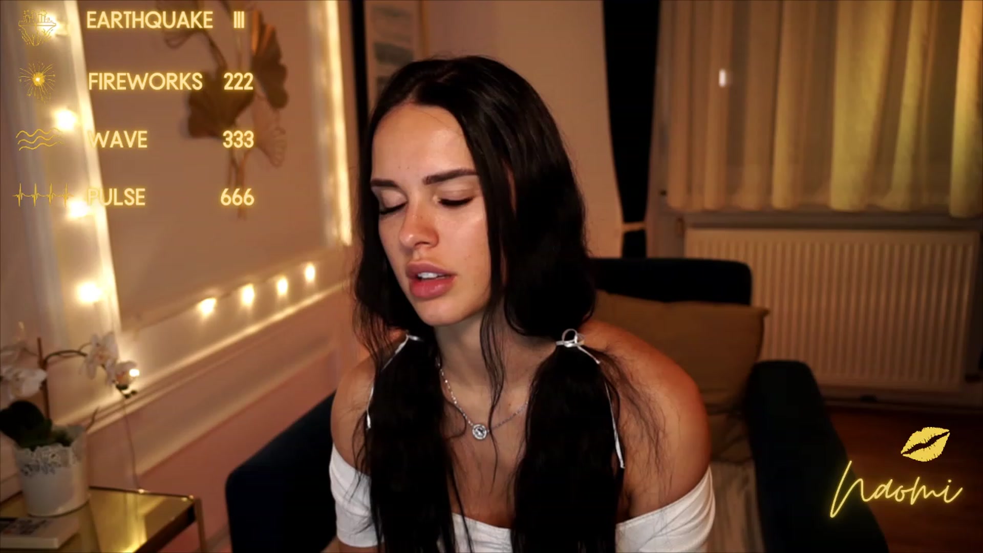 Gallery image thumbnail from cinnabellee's myfreecams stream on, 07/09/2023, 20:05 image 18 of 20