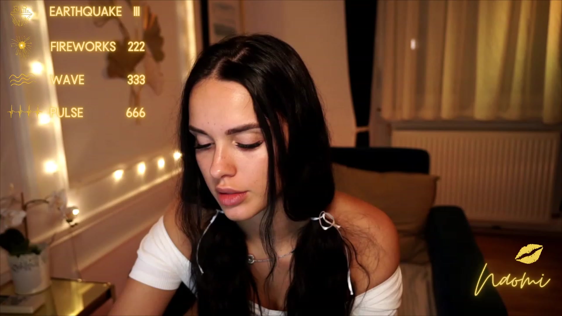 Gallery image thumbnail from cinnabellee's myfreecams stream on, 07/09/2023, 20:05 image 4 of 20