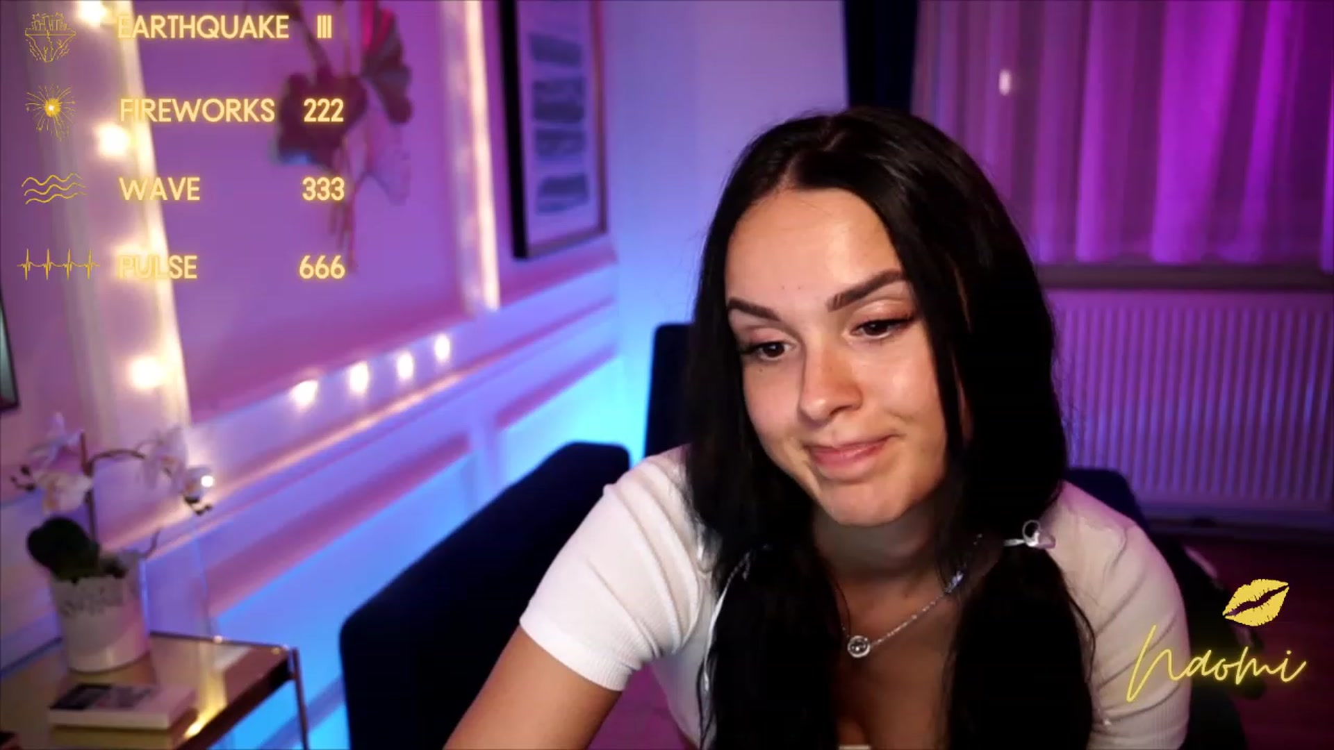 Gallery image thumbnail from cinnabellee's myfreecams stream on, 07/09/2023, 21:02 image 17 of 20