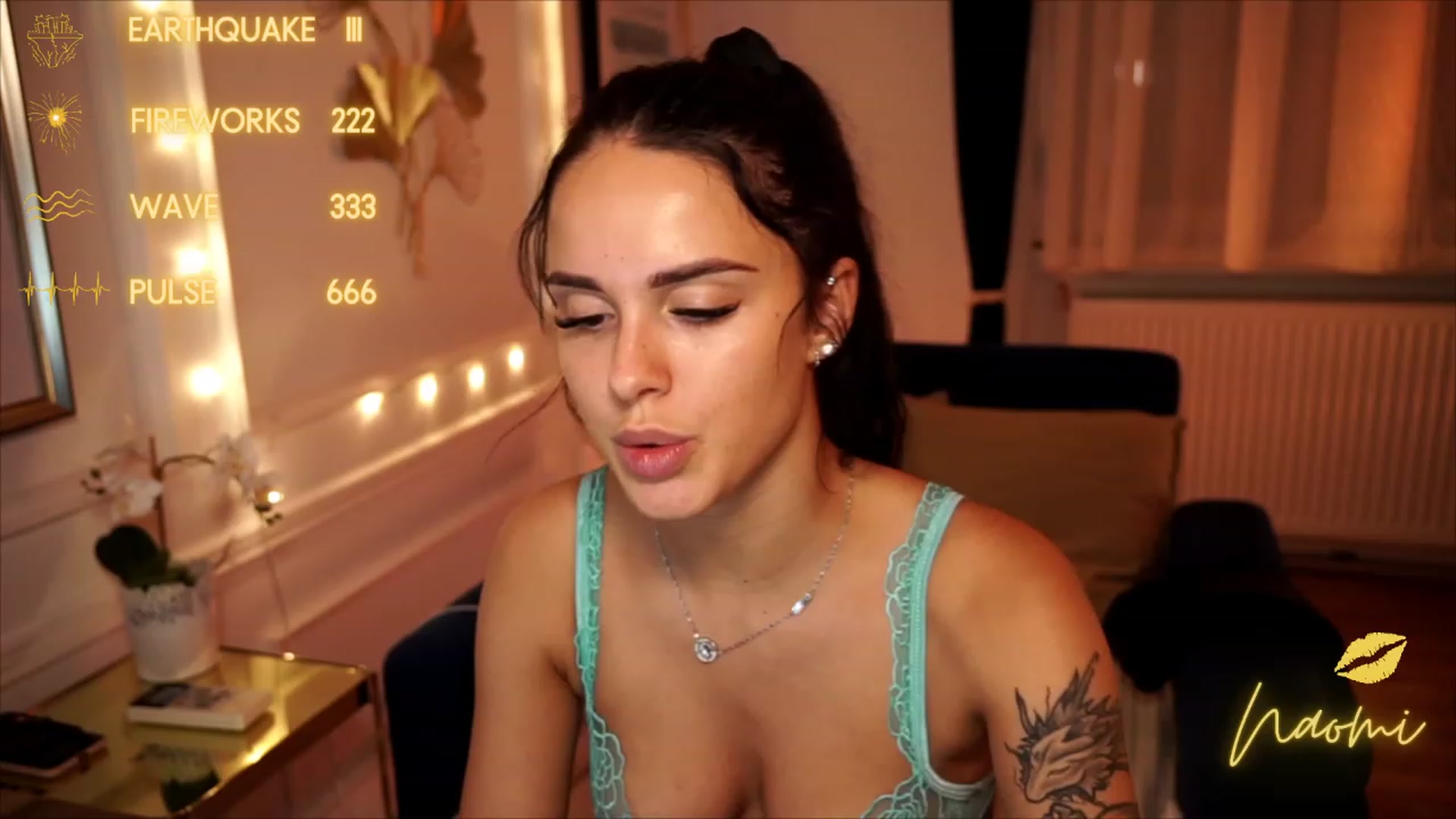 Gallery image thumbnail from cinnabellee's myfreecams stream on, 07/11/2023, 18:44 image 2 of 20
