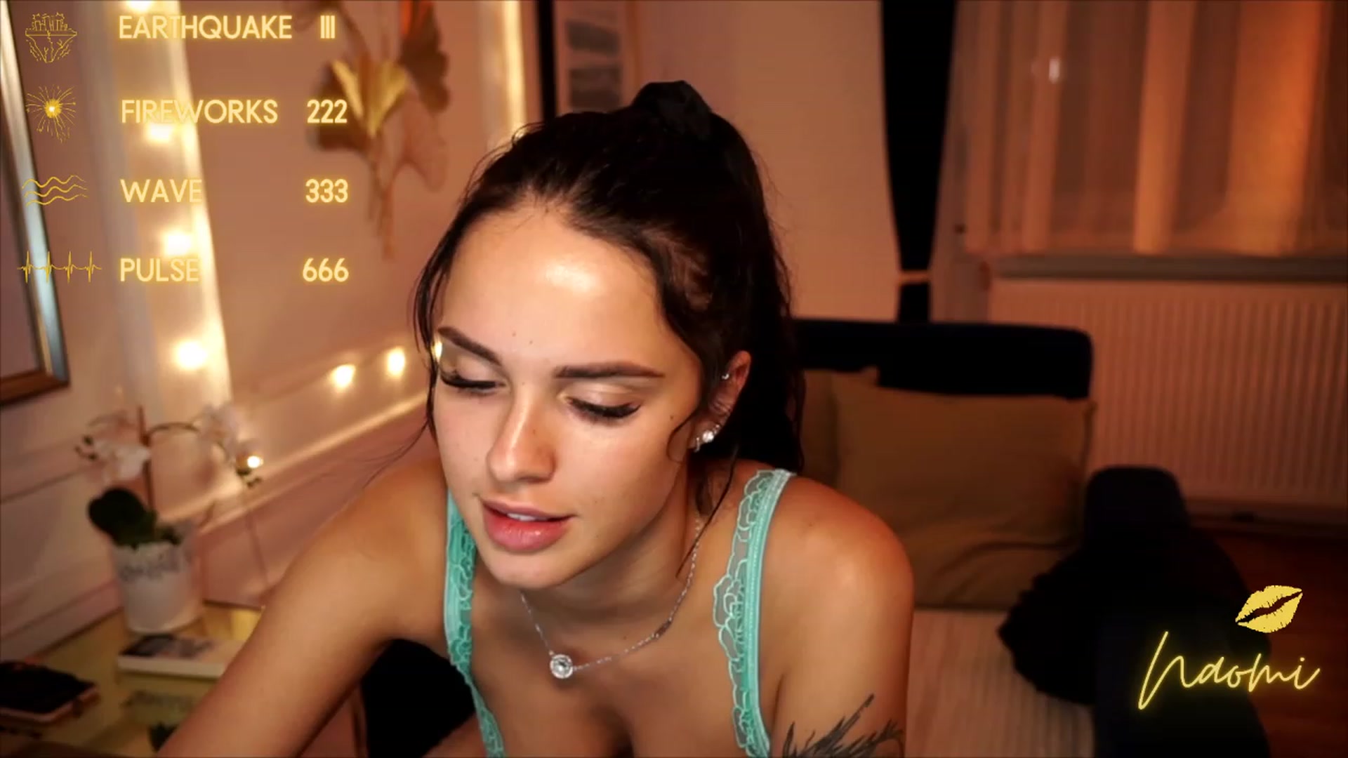 Gallery image thumbnail from cinnabellee's myfreecams stream on, 07/11/2023, 19:08 image 1 of 20