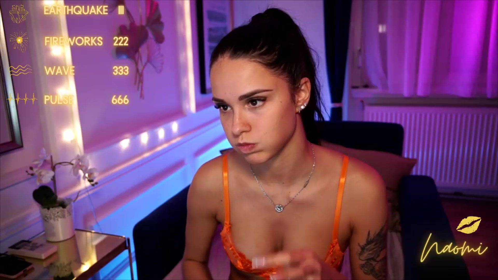 Gallery image thumbnail from cinnabellee's myfreecams stream on, 07/12/2023, 20:25 image 18 of 20