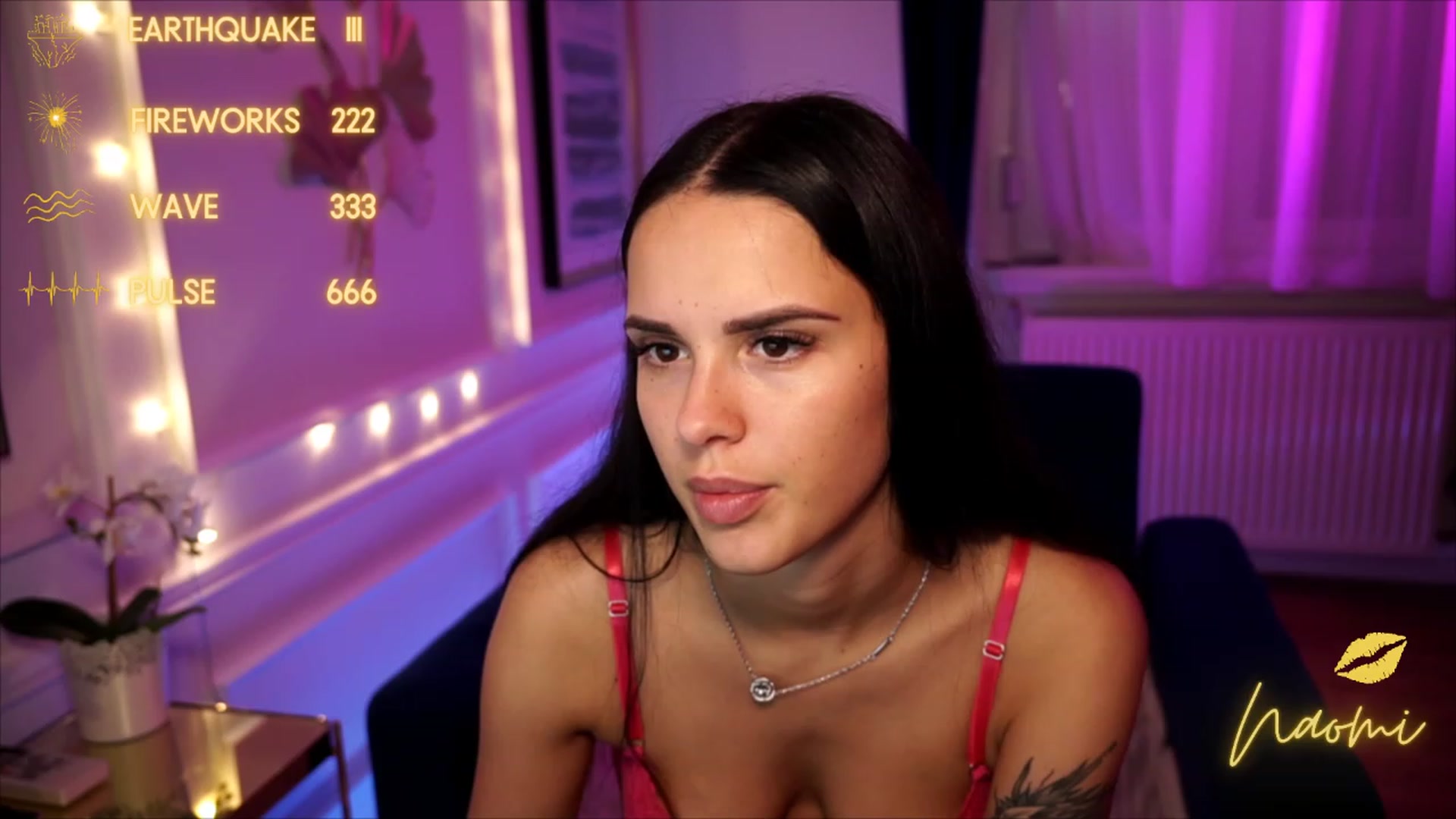 Gallery image thumbnail from cinnabellee's myfreecams stream on, 07/17/2023, 16:00 image 16 of 20