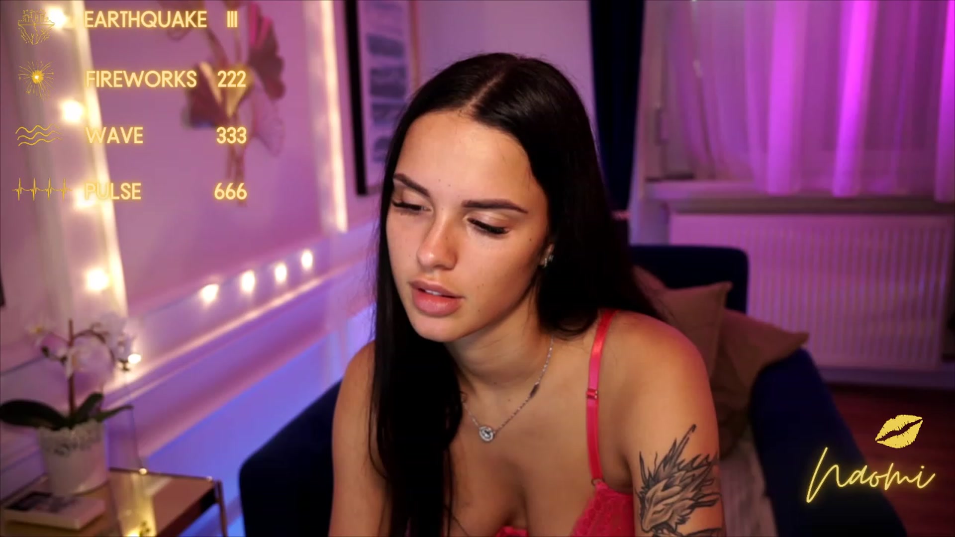 Gallery image thumbnail from cinnabellee's myfreecams stream on, 07/17/2023, 16:00 image 11 of 20