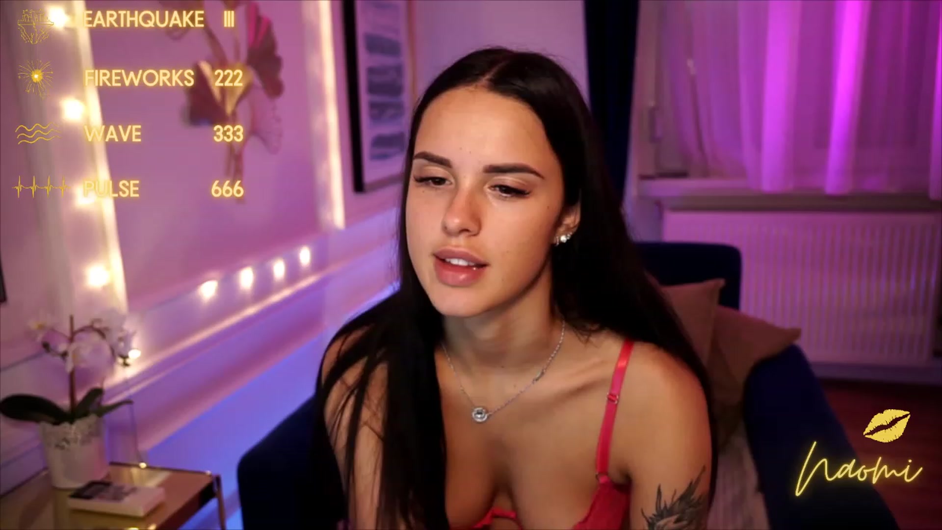 Gallery image thumbnail from cinnabellee's myfreecams stream on, 07/17/2023, 16:00 image 2 of 20