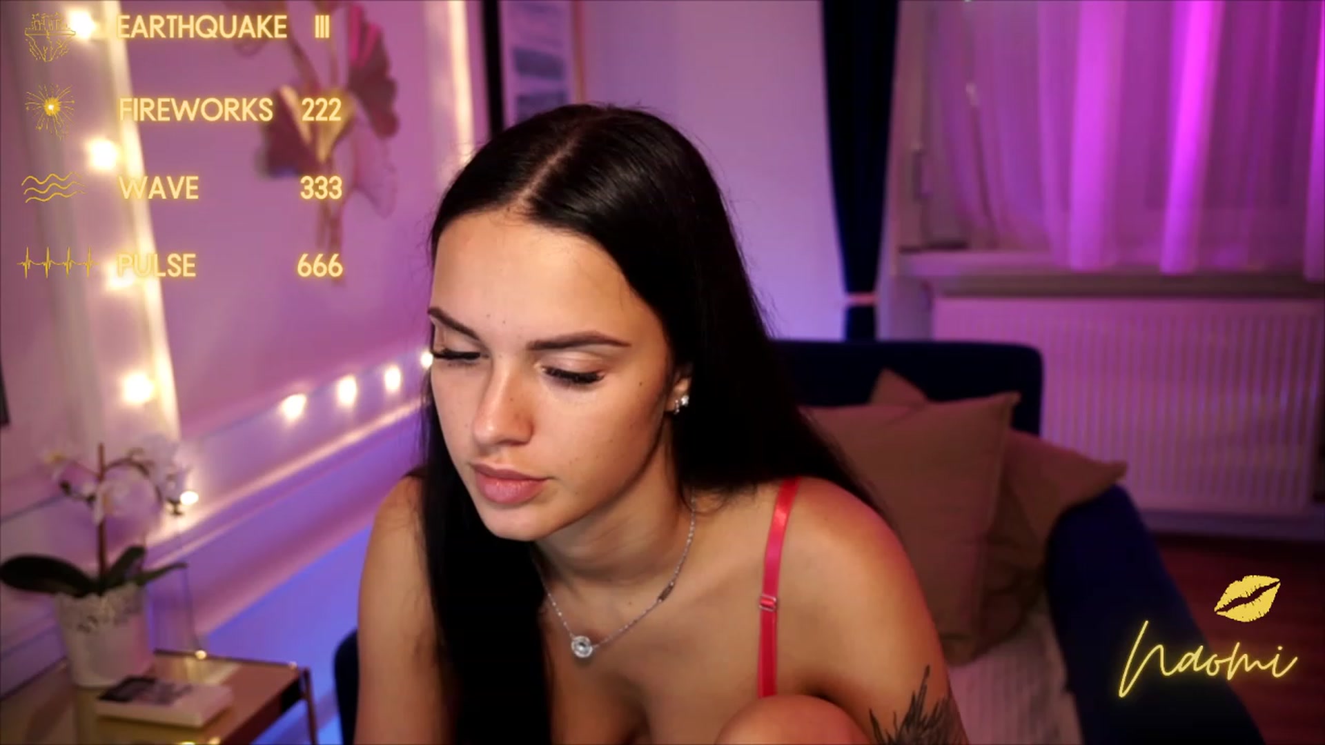 Gallery image thumbnail from cinnabellee's myfreecams stream on, 07/17/2023, 16:00 image 4 of 20