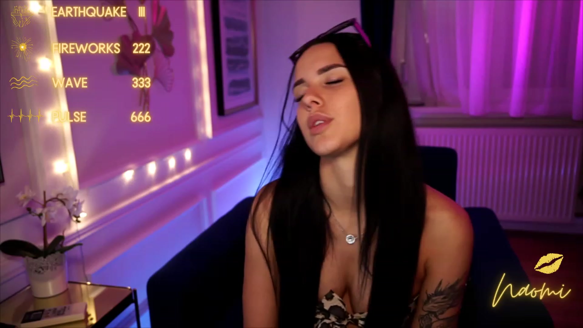 Gallery image thumbnail from cinnabellee's myfreecams stream on, 07/17/2023, 16:00 image 20 of 20