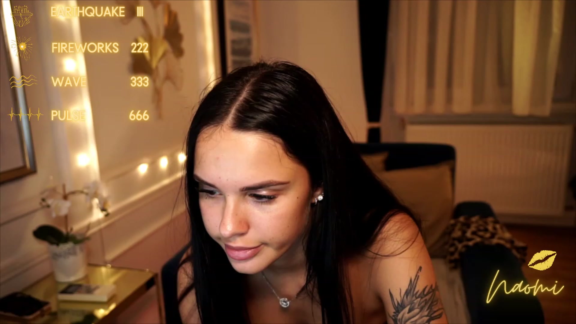 Gallery image thumbnail from cinnabellee's myfreecams stream on, 07/24/2023, 21:45 image 11 of 20