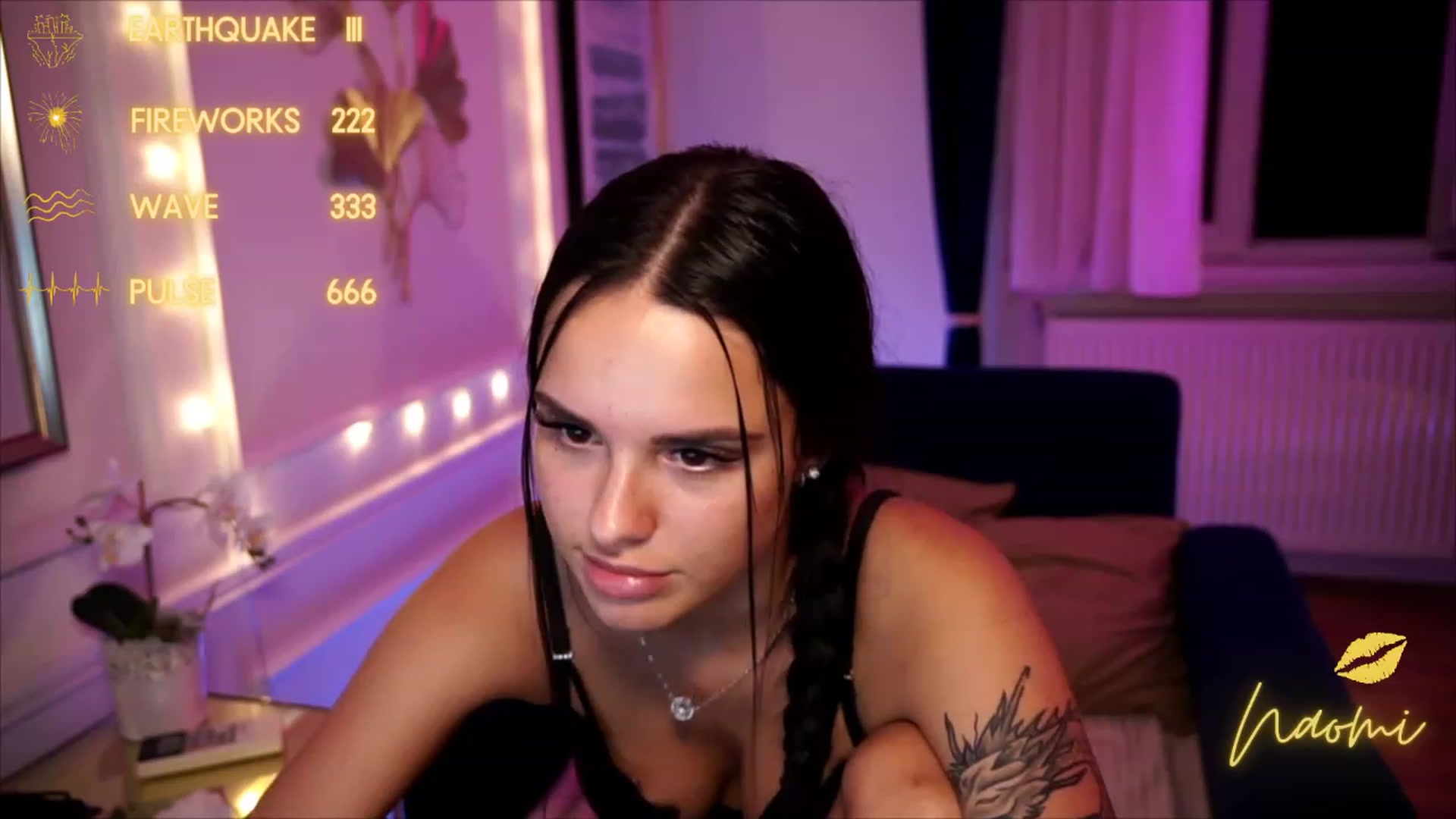 Gallery image thumbnail from cinnabellee's myfreecams stream on, 07/25/2023, 20:32 image 4 of 20