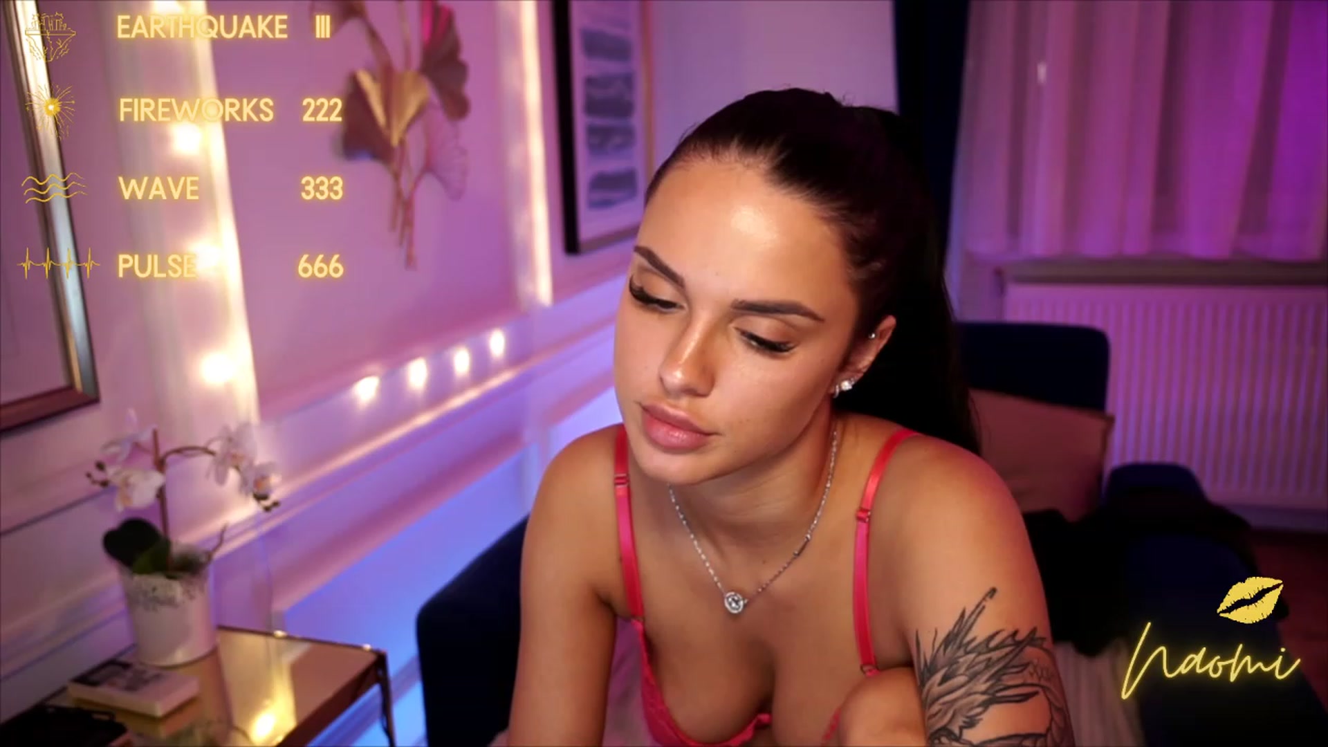 Gallery image thumbnail from cinnabellee's myfreecams stream on, 07/28/2023, 18:21 image 19 of 20