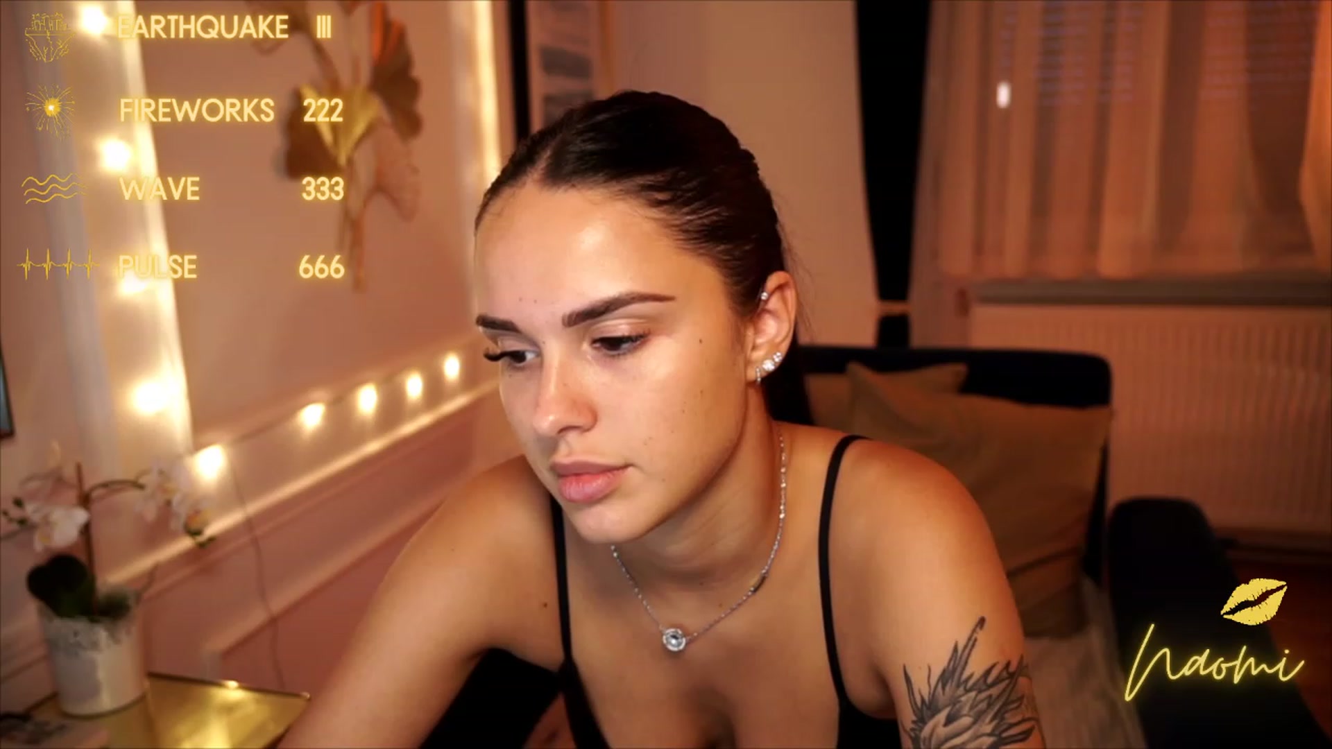 Gallery image thumbnail from cinnabellee's myfreecams stream on, 08/03/2023, 17:47 image 19 of 20
