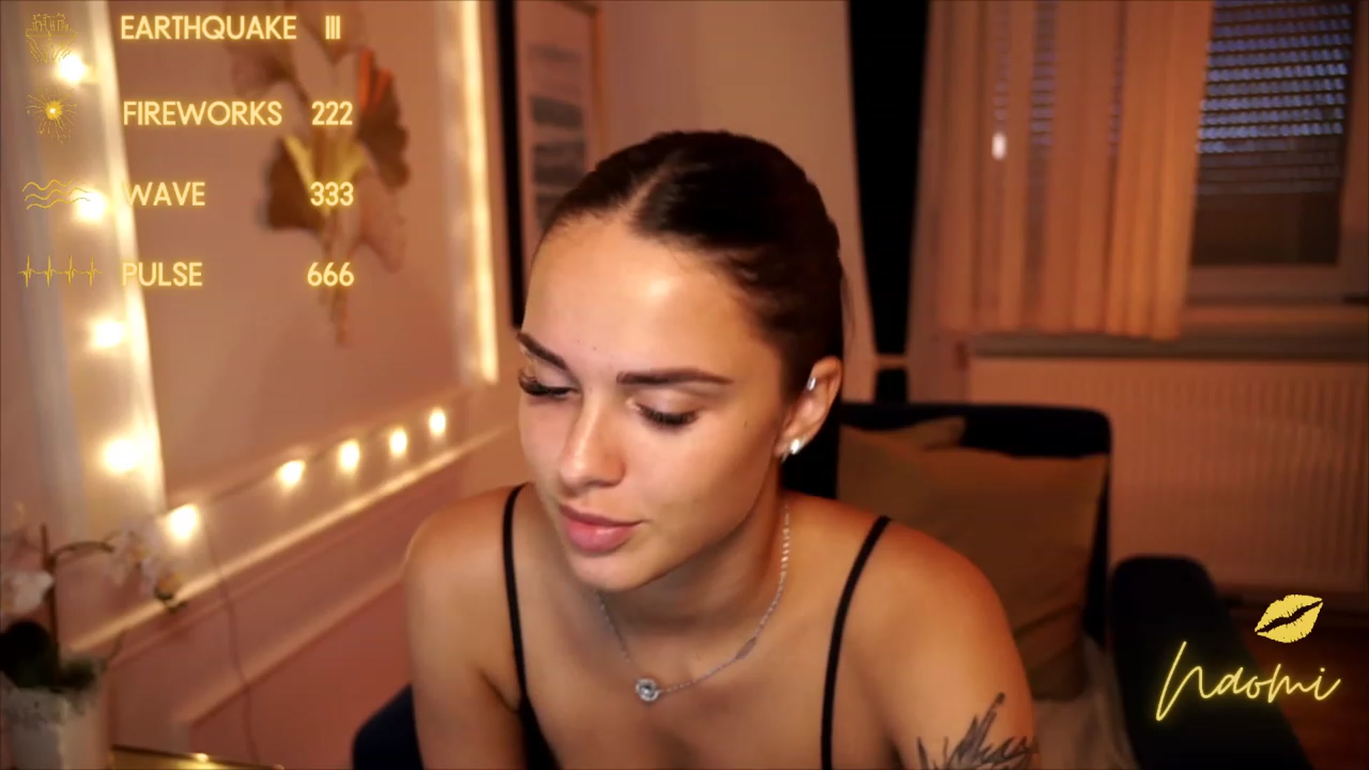 Gallery image thumbnail from cinnabellee's myfreecams stream on, 08/03/2023, 17:47 image 11 of 20
