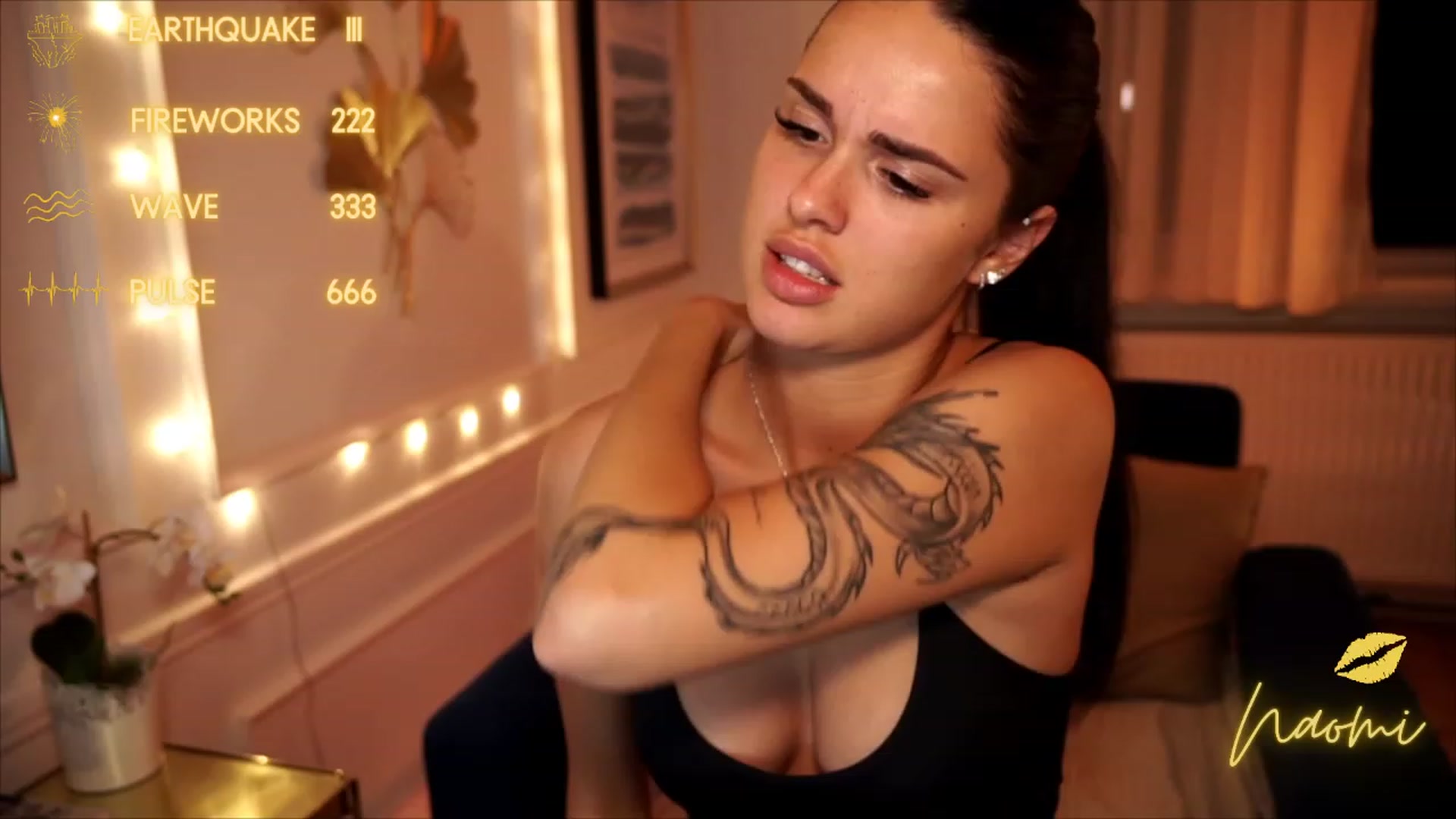 Gallery image thumbnail from cinnabellee's myfreecams stream on, 08/03/2023, 20:08 image 4 of 20